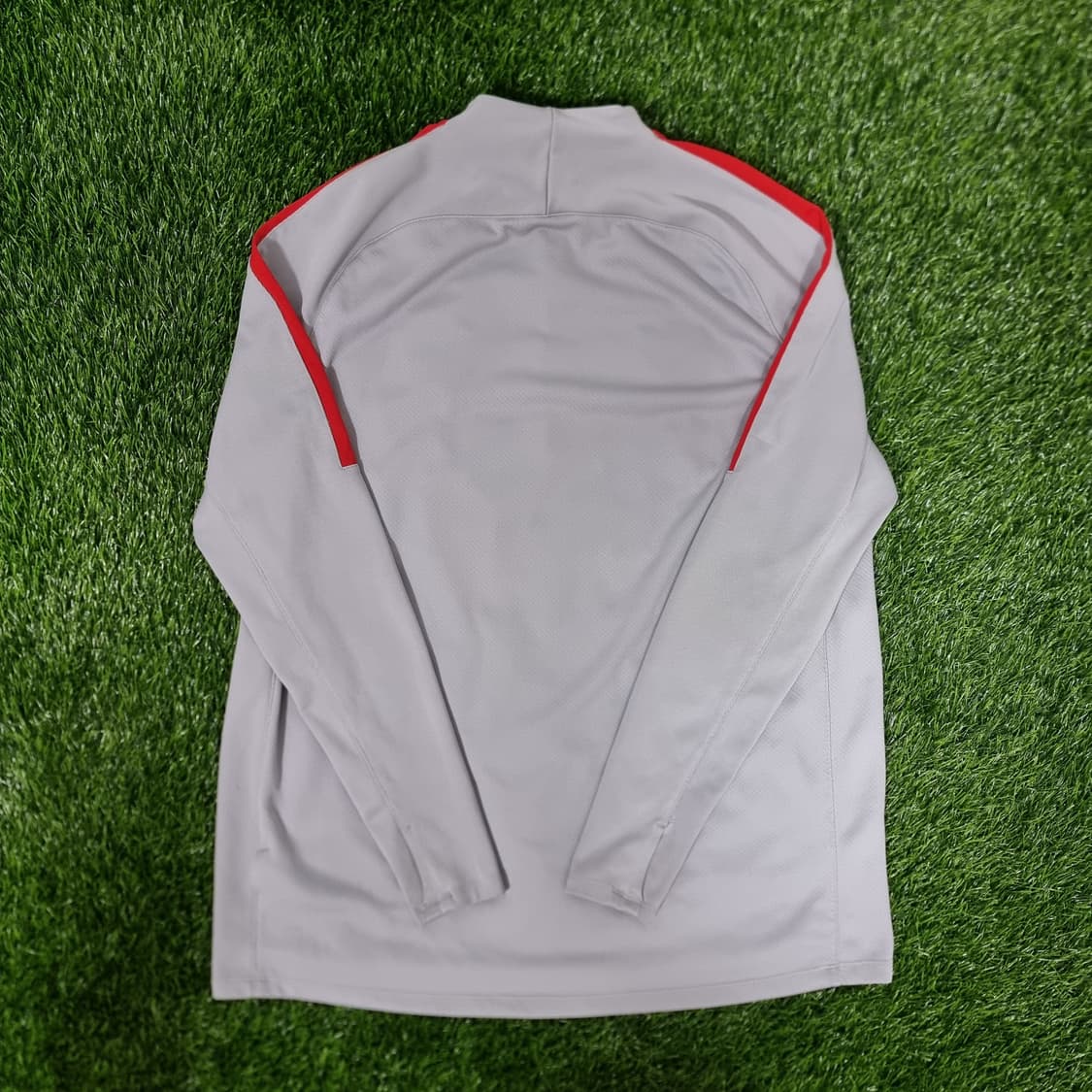 17-18시즌 파리생제르망 나이키 드릴탑 상품이미지2