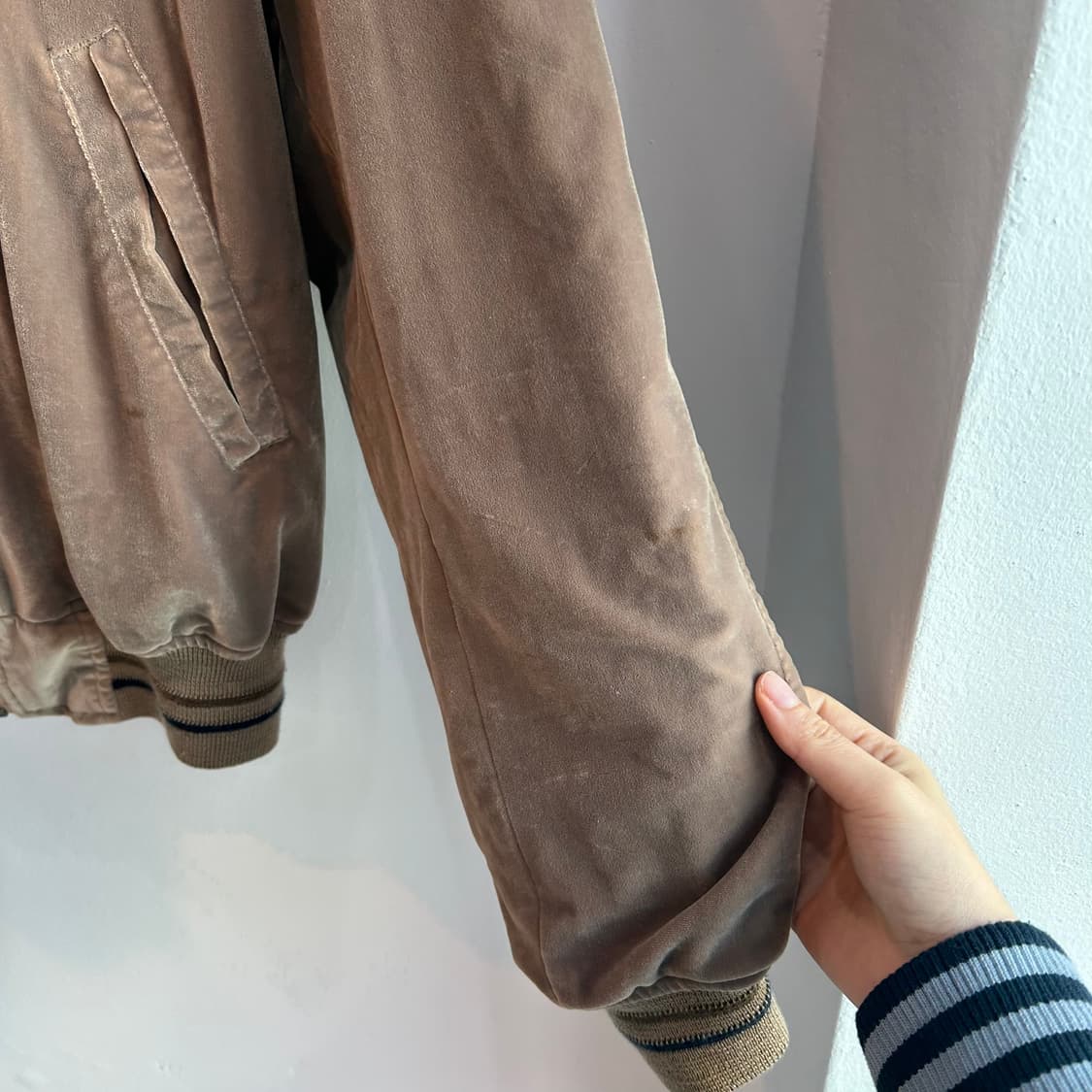 Pazzo design story 벨벳 봄버 자켓 상품이미지5