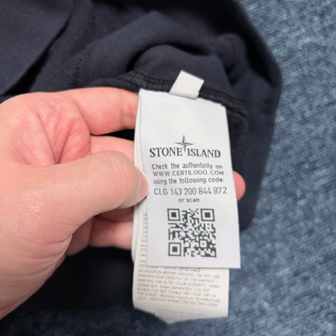 스톤아일랜드 와펜 맨투맨 블랙 상품이미지8