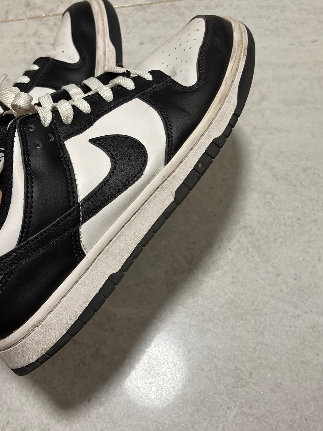 나이키 덩크 로우 레트로 블랙 255 범고래 상품이미지6