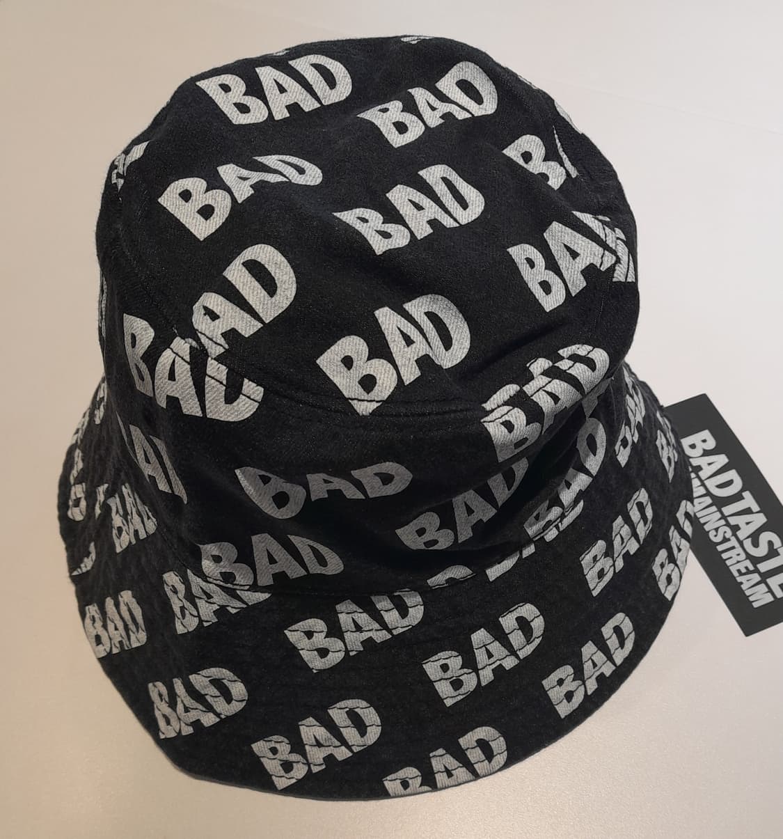 💥(새상품) 배드테이스트 리버시블 버킷햇 (블랙)  상품이미지4