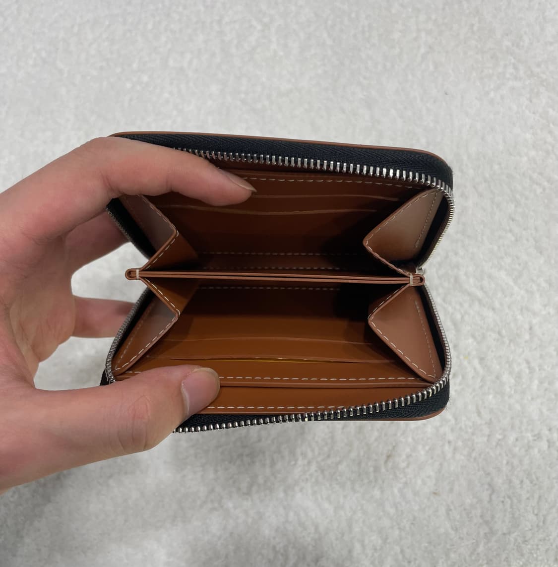 [ S+급 ] 고야드 마티뇽 반지갑 블랙 브라운  상품이미지4