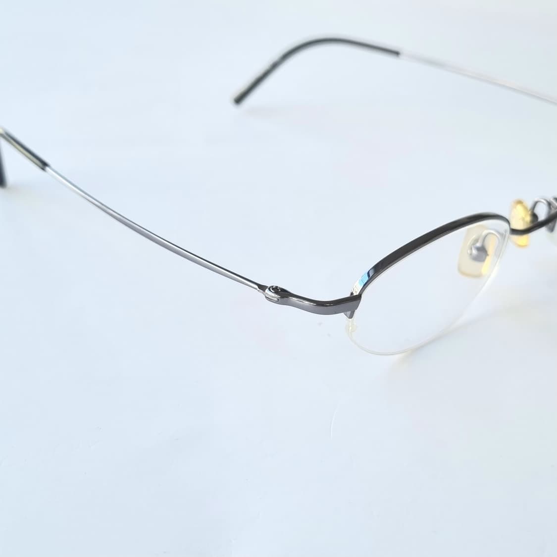 데드스탁 가장 핫한 긱시크 룩의 핵심 반무테 안경테 747 상품이미지5