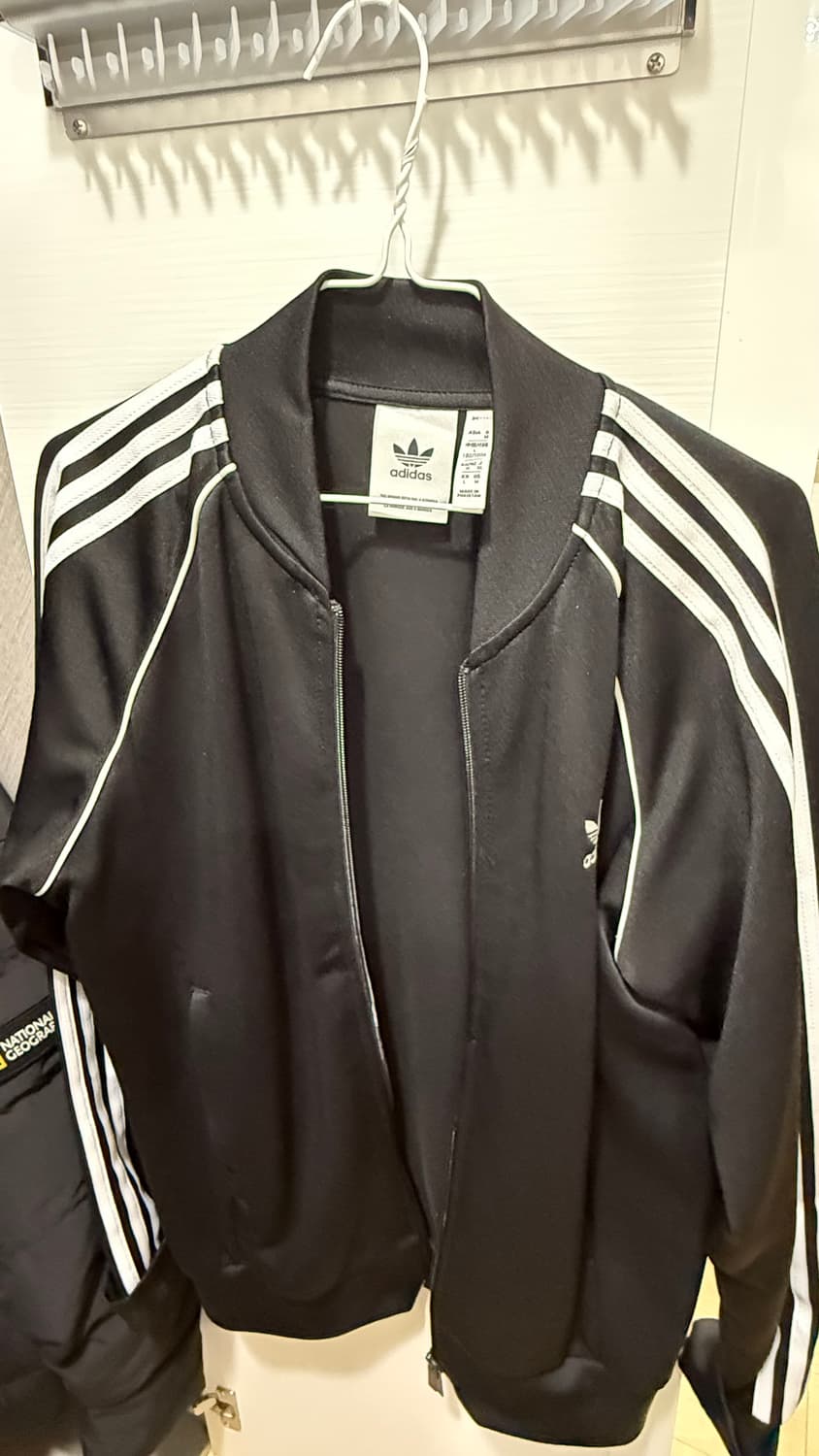 아디다스 검흰 져지 상품이미지1