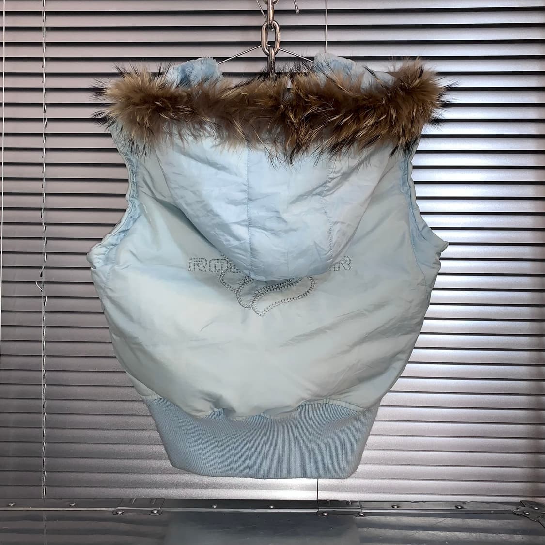 2000s 빈티지 로카웨어 퍼 크롭 패딩 베스트 상품이미지4