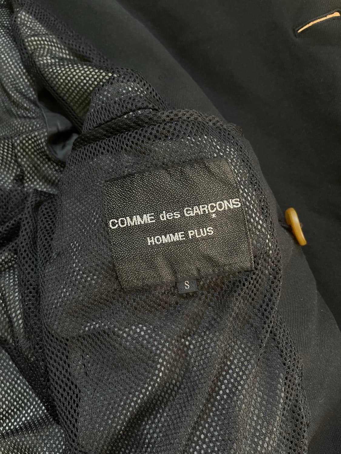 꼼데 옴므플러스 축융 코트 상품이미지5