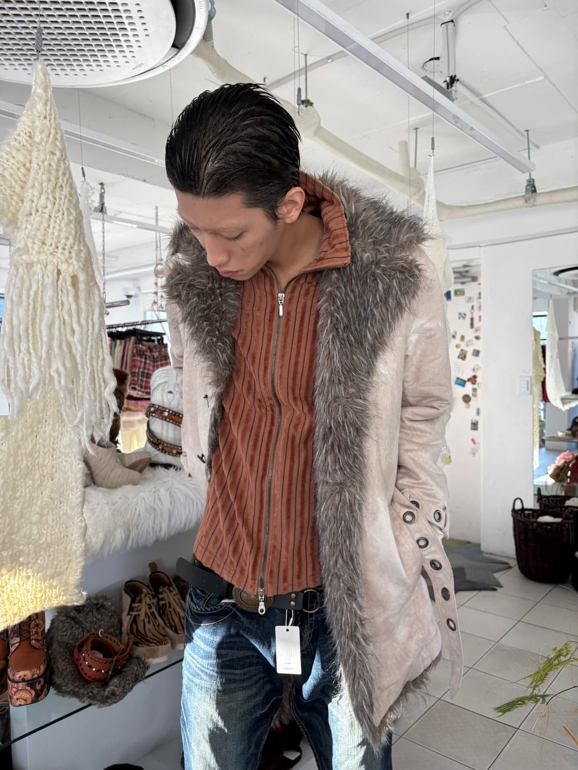 fur trim fake suede coat 상품이미지1