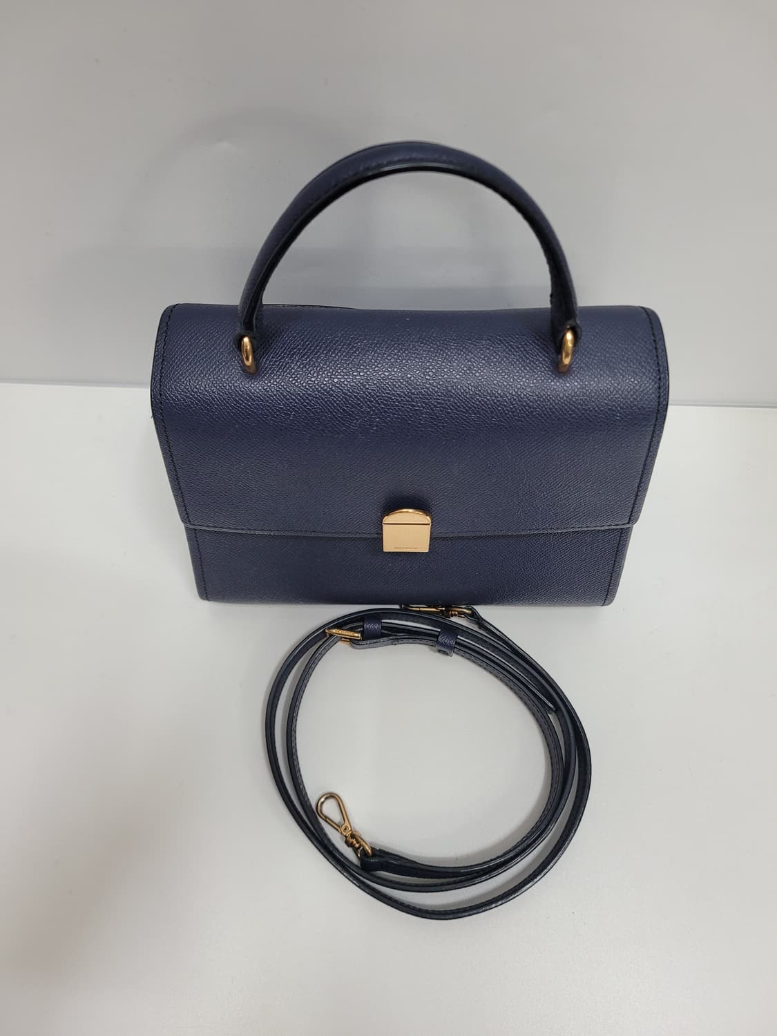 BEAN POLE 20FW 빈폴 블링 사첼백 / 가죽 블랙
 상품이미지3