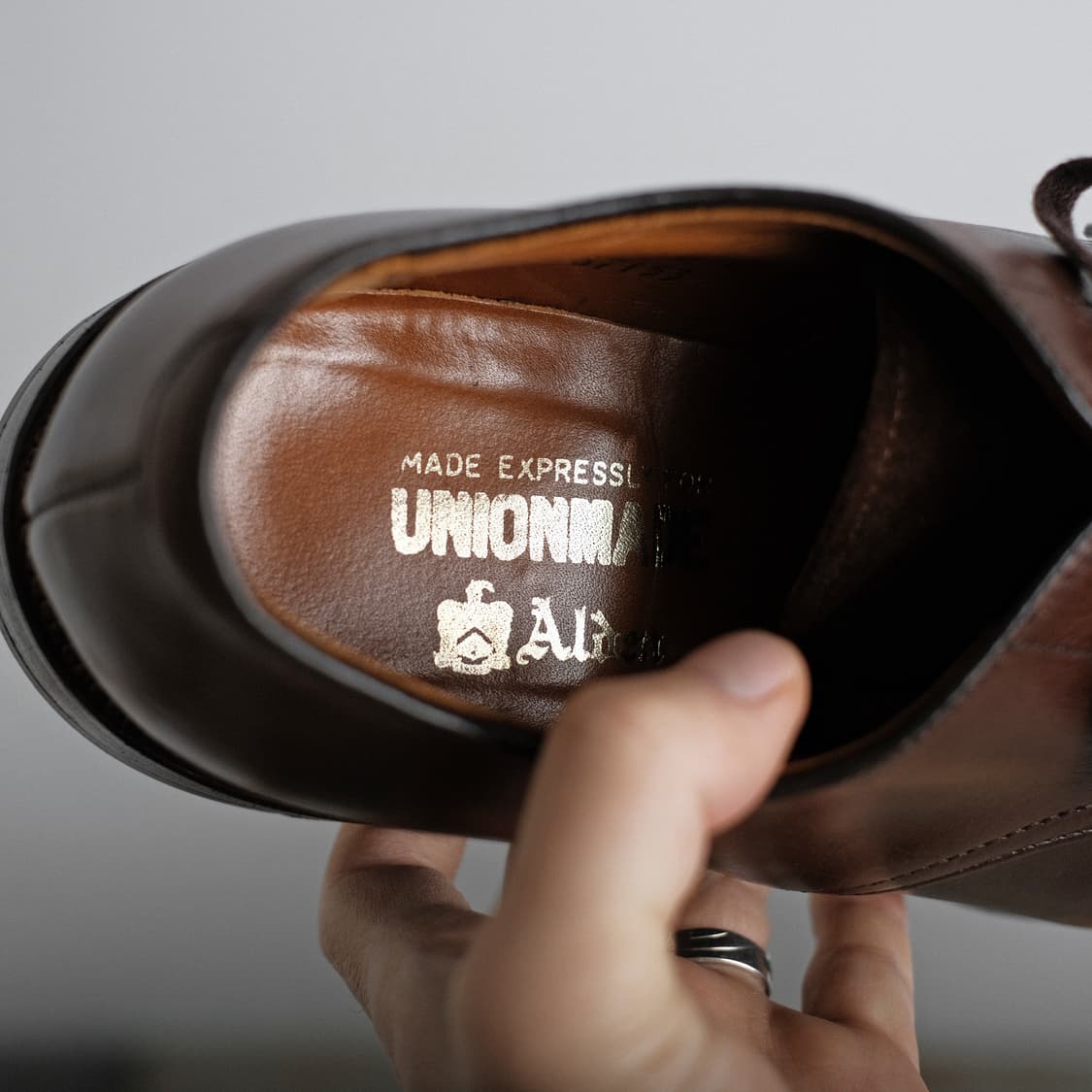 알든 별주모델 9.5D사이즈 V팁 더비 크롬악셀 리버스 샤무아 상품이미지9