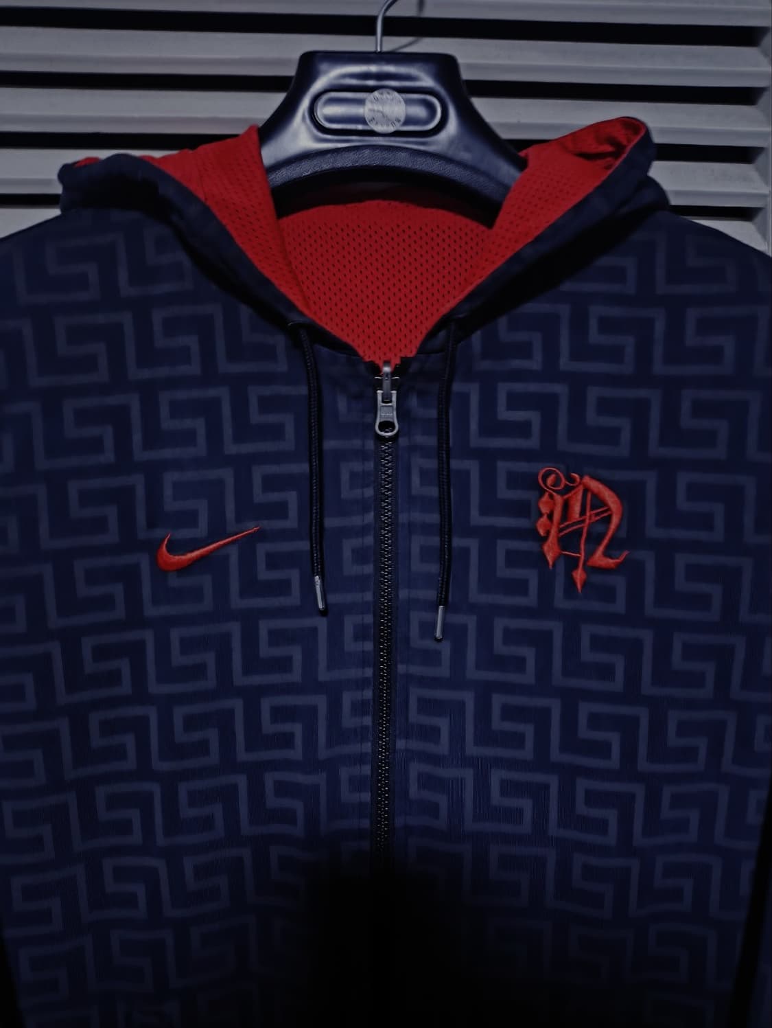 m 나이키 x RICH YUNG 리버시블 후드집업 상품이미지3