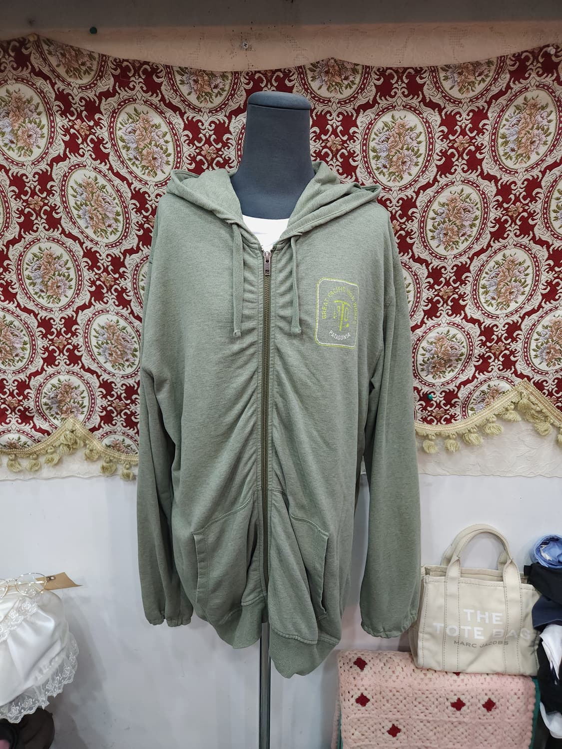 파타고니아 빅로고 후드집업 자켓
 상품이미지1