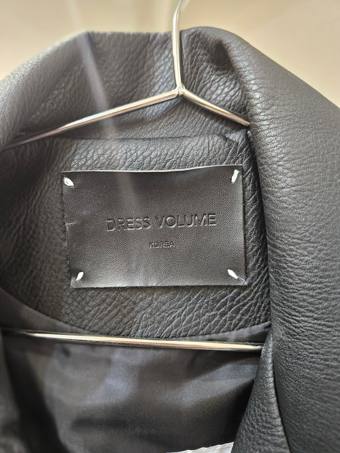 드레스볼륨 레더 라이더 자켓 상품이미지3