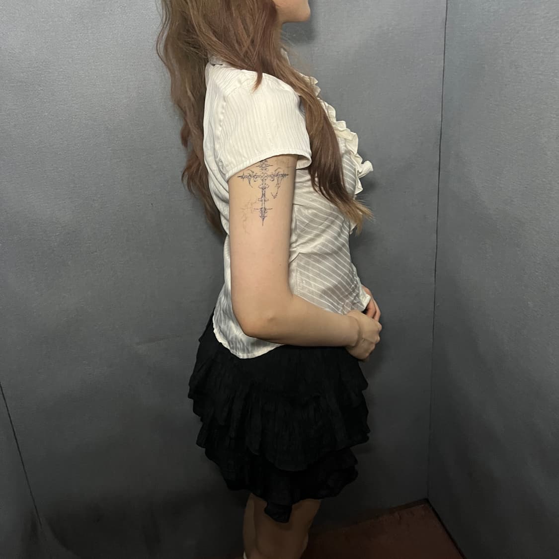 아이보리 프릴 반팔블라우스 상품이미지7