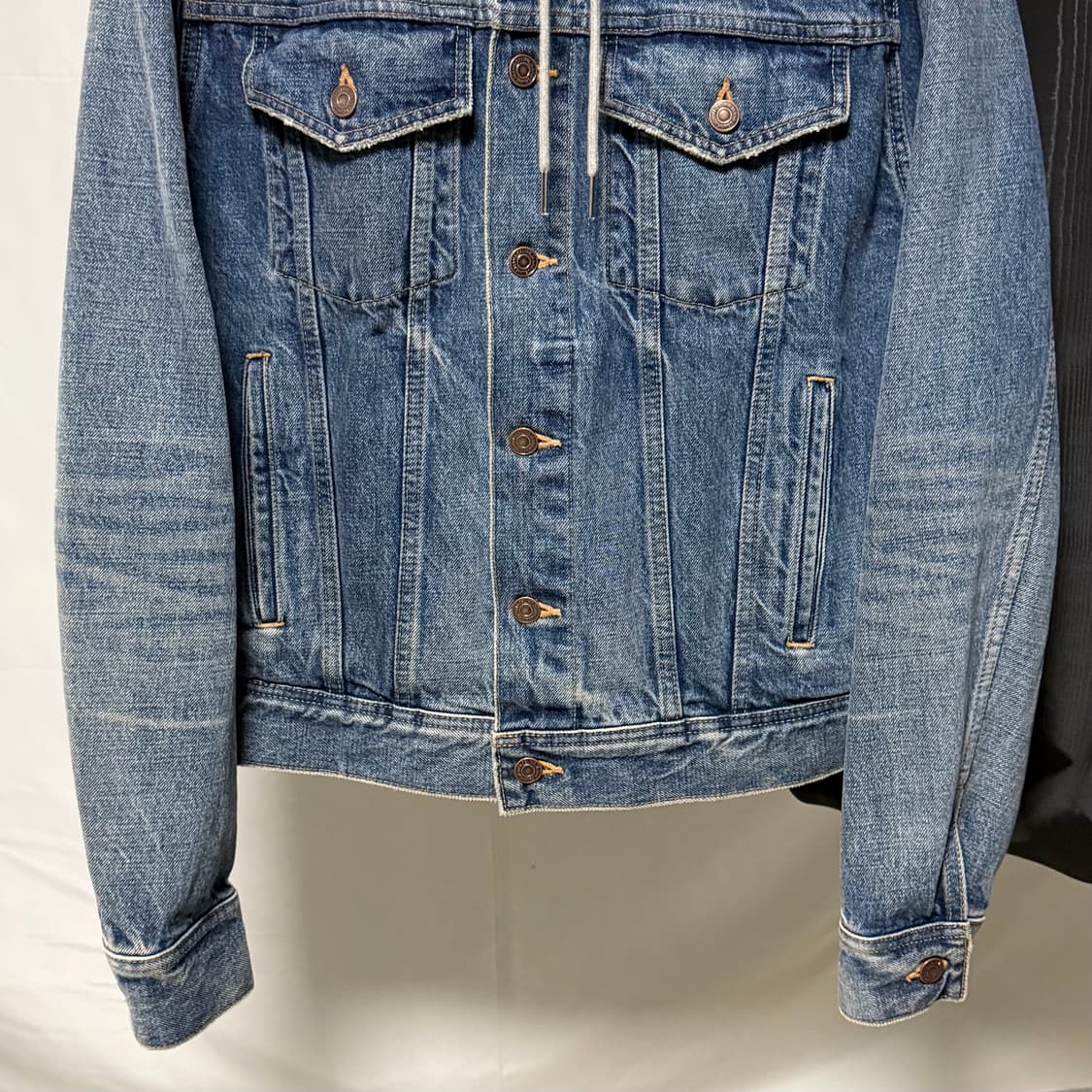 [S+급/M] 셀린느 백로고 후드 데님 청자켓 그레이 상품이미지5