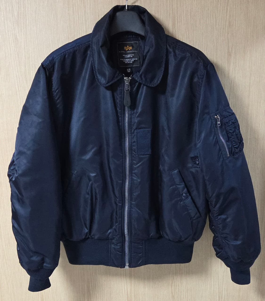 (착샷) 알파인더스트리 B15 ma1 봄버 자켓 상품이미지1