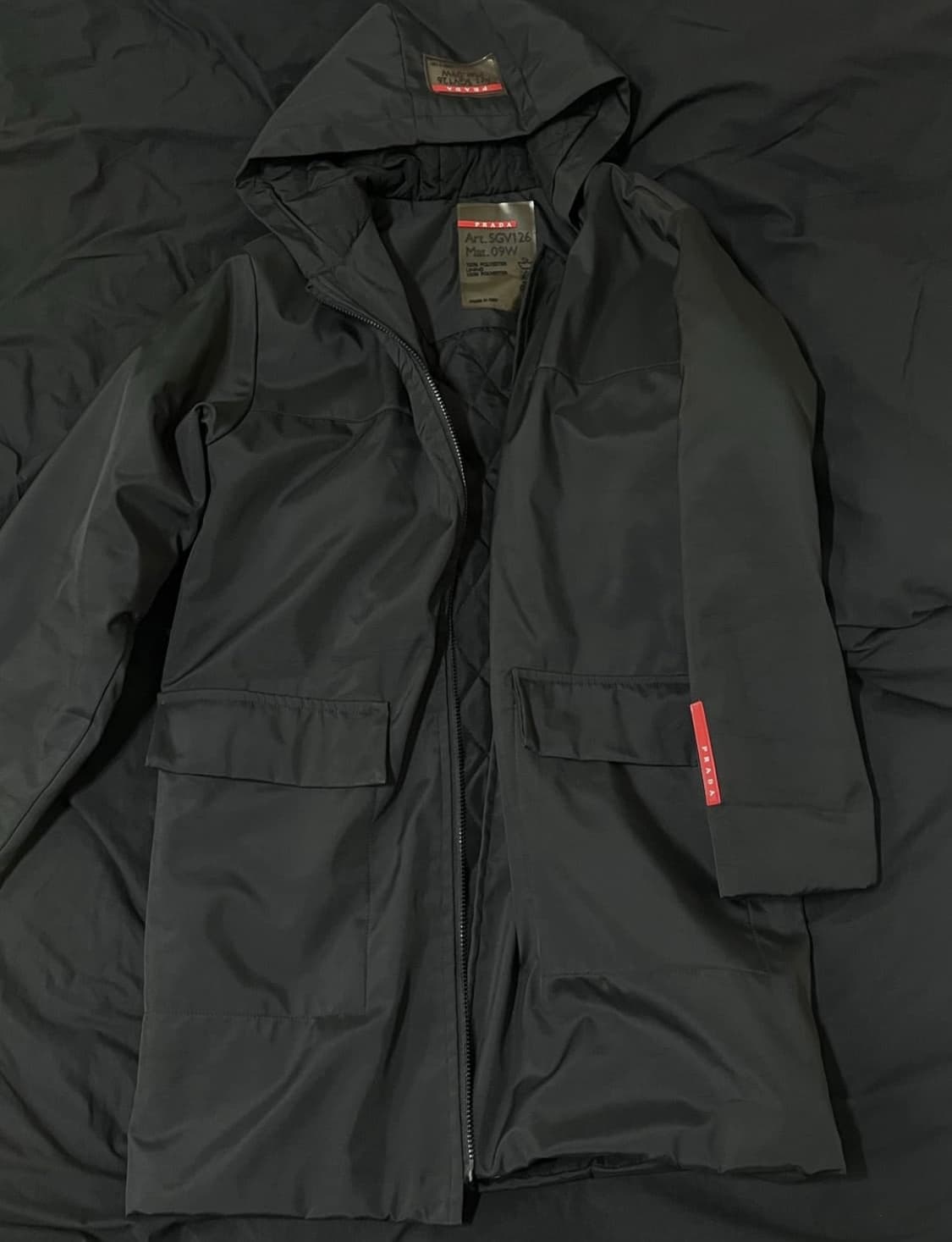 프라다 스포츠 후드 코트 상품이미지1