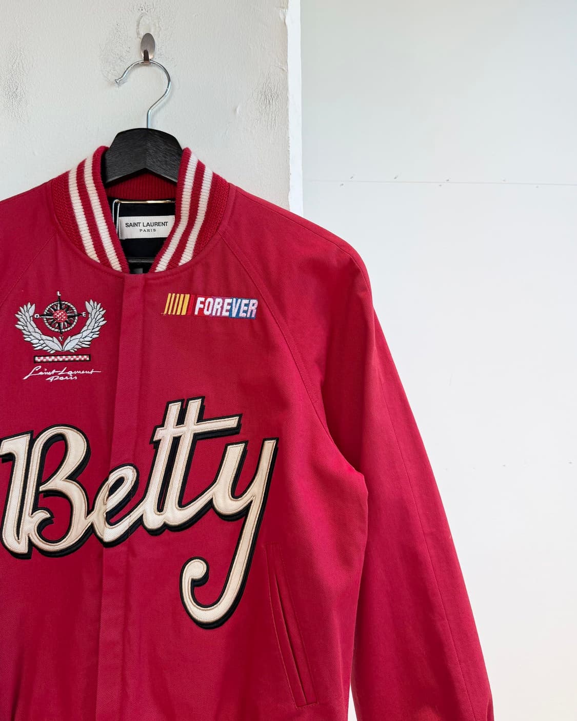 생로랑 레드 포에버 베티 바시티 자켓 상품이미지5