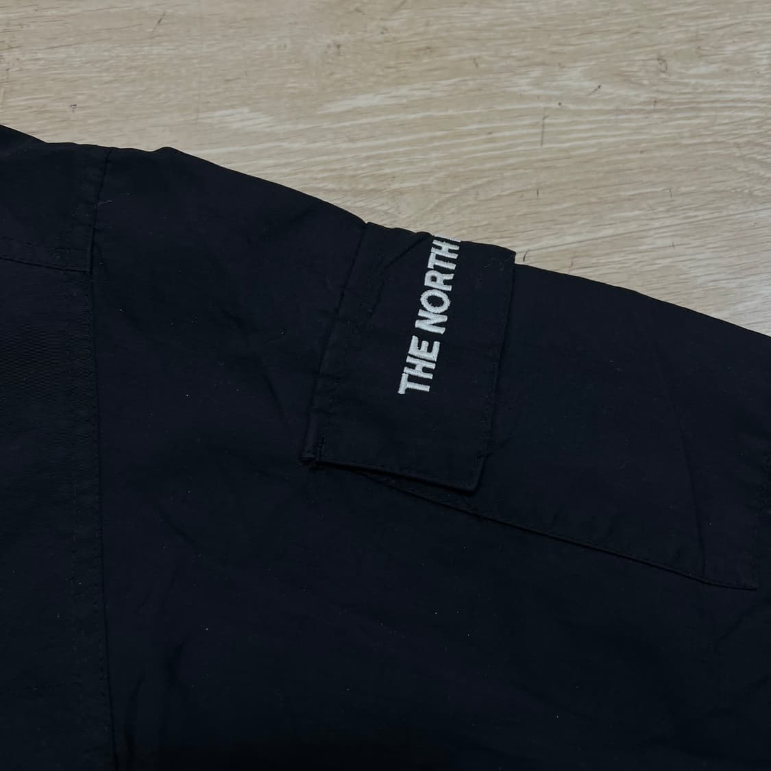 노스페이스 여성 초판본 기능성 바람막이 후드자켓 [블랙] S/90 상품이미지5