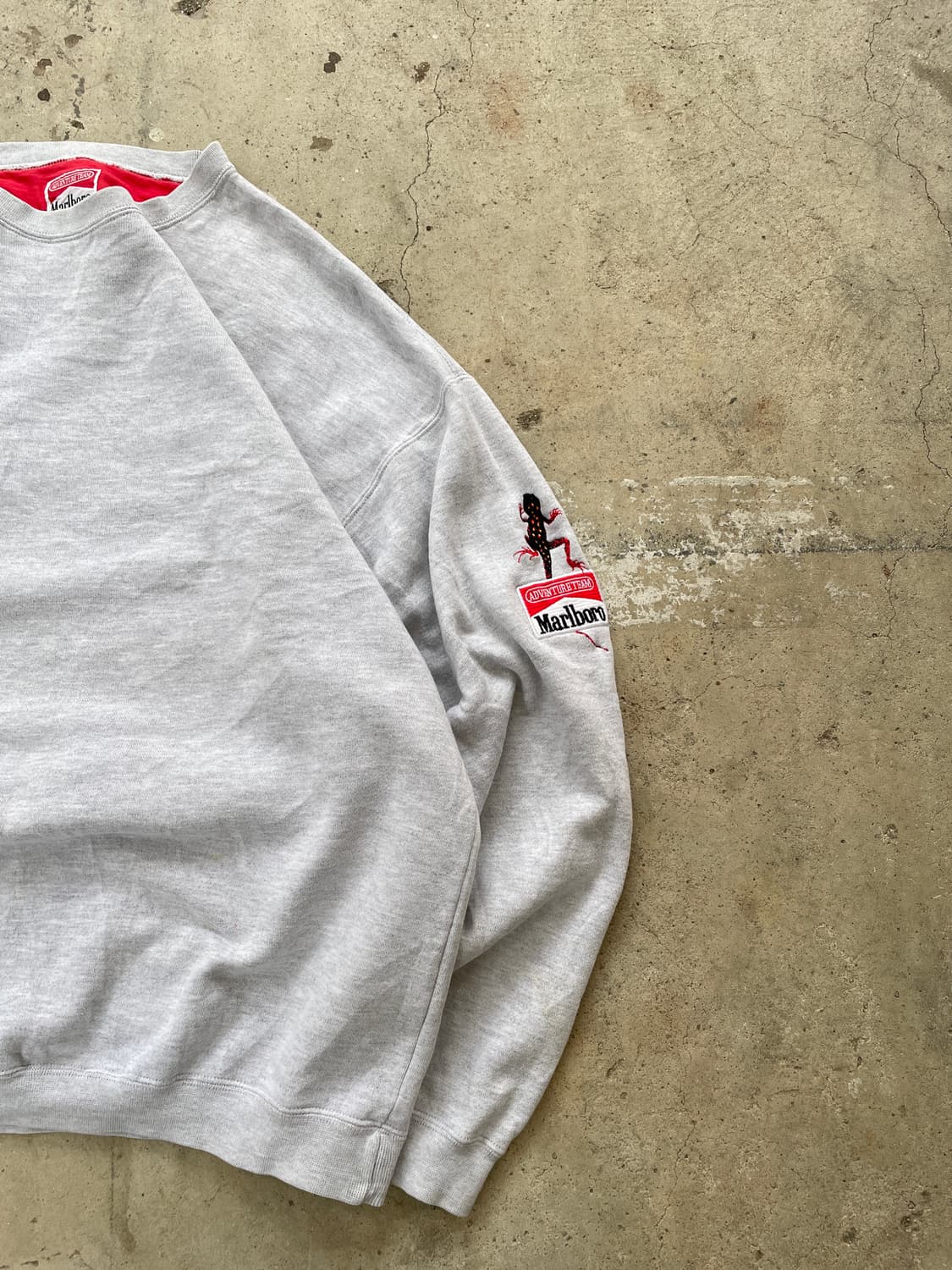90s Marlboro Gecko Lizard sweatshirt 상품이미지5