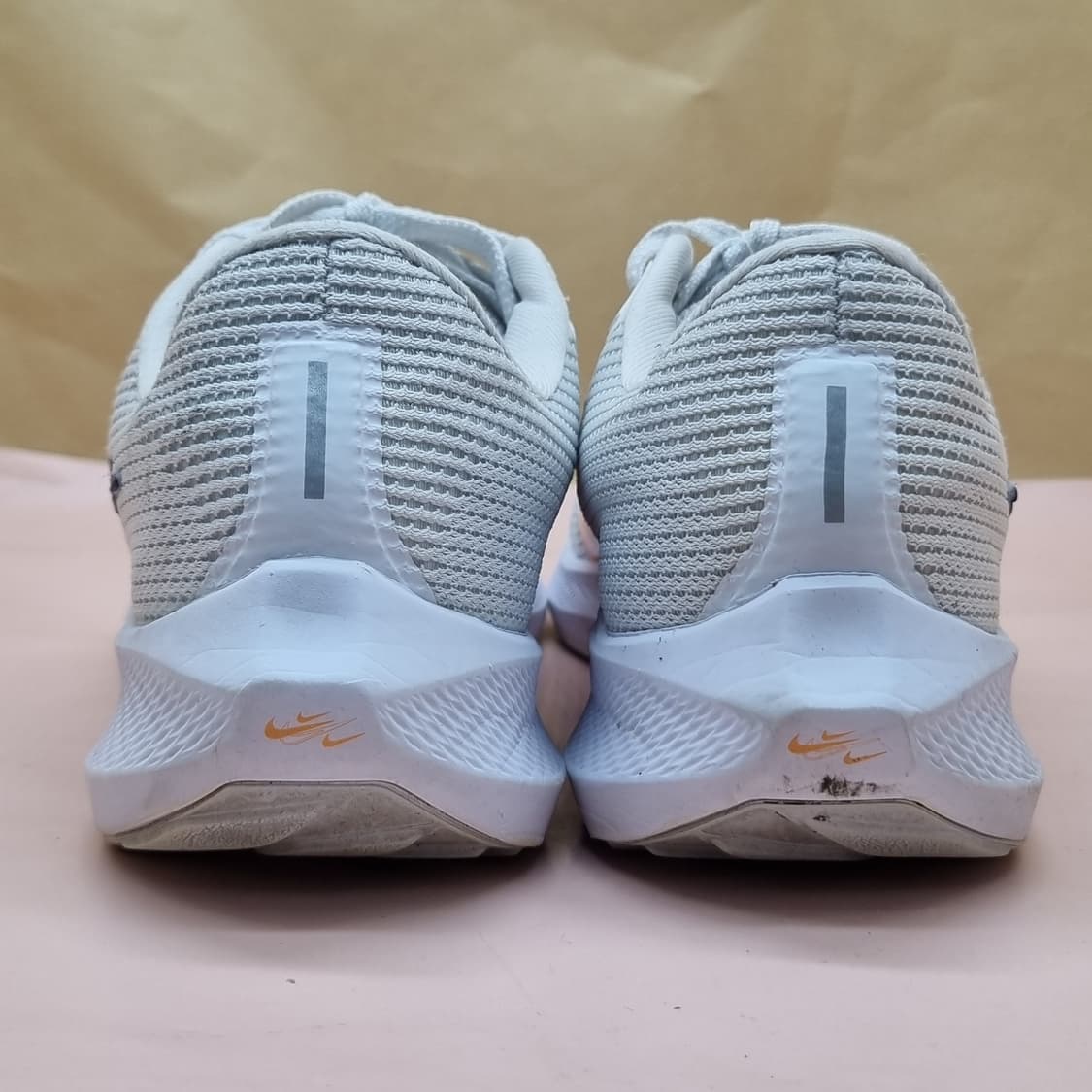 나이키 페가수스 40 흰파빨 운동화270 상품이미지4