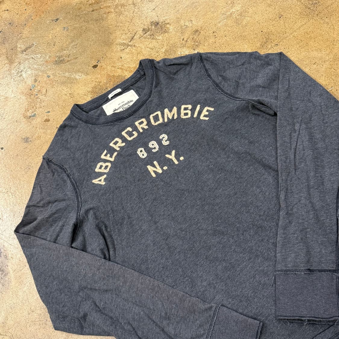 아베크롬비 그레이 긴팔 티 롱슬리브  상품이미지1