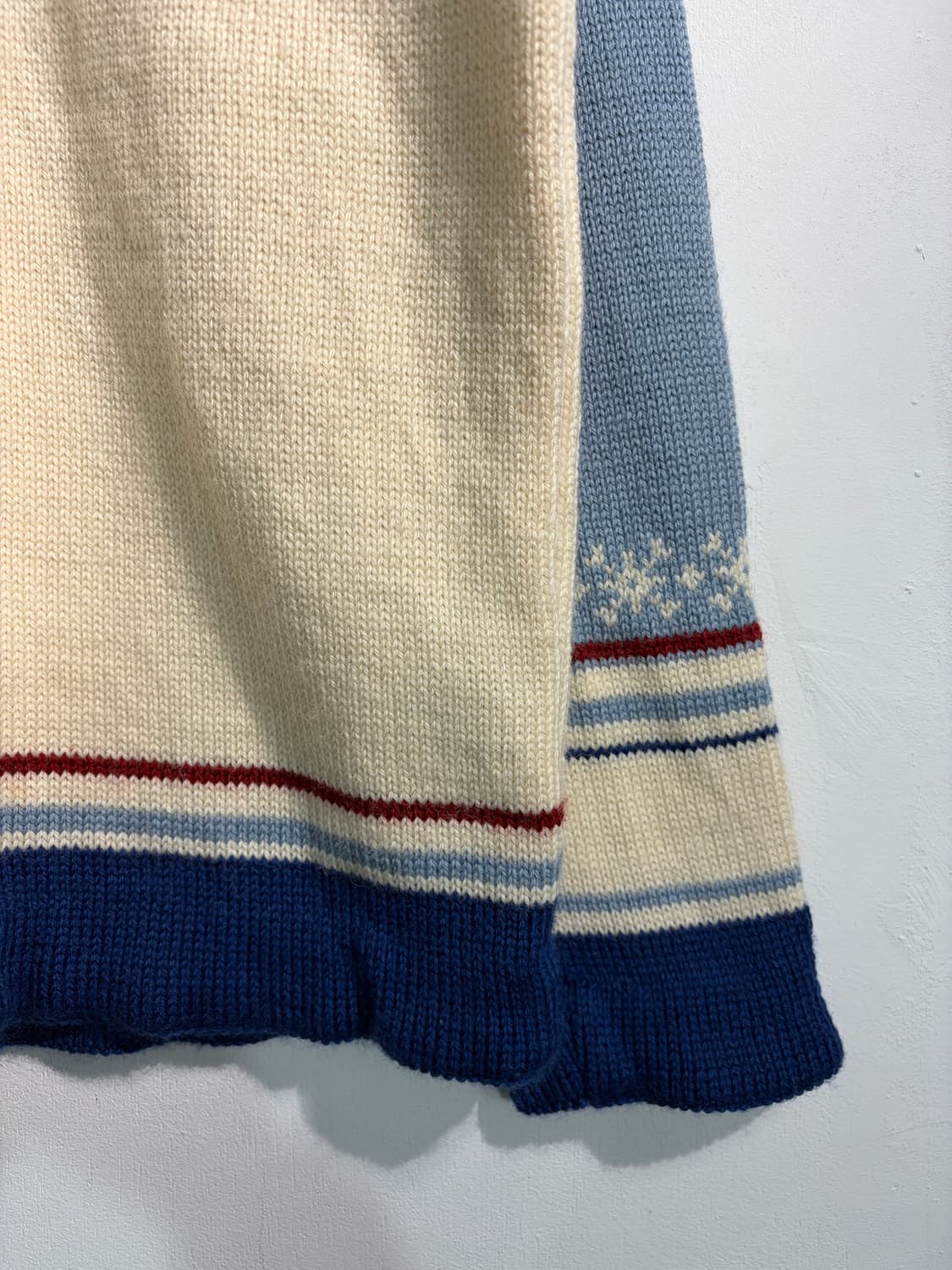 [L] Dale of norway 데일오브노르웨이 반집업 니트 울100% 상품이미지5