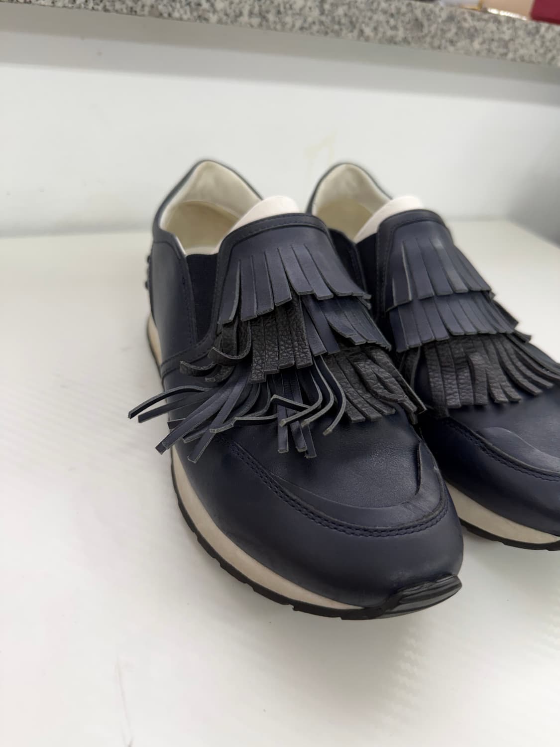 정품) TODS 토즈 여성 프린지 스니커즈 36 상품이미지3