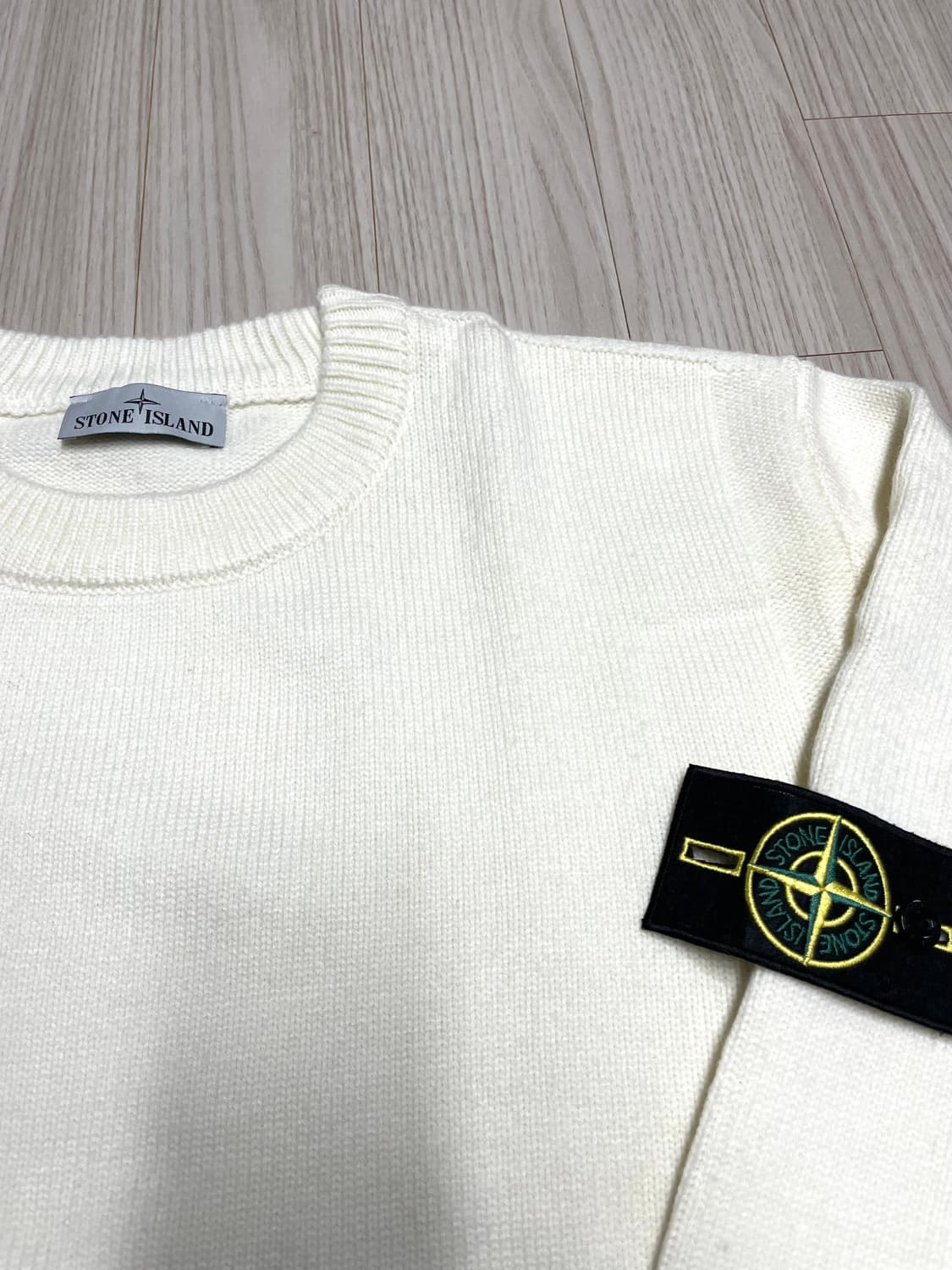 [새상품] 스톤아일랜드 램스울 리브 라운드 니트 상품이미지4