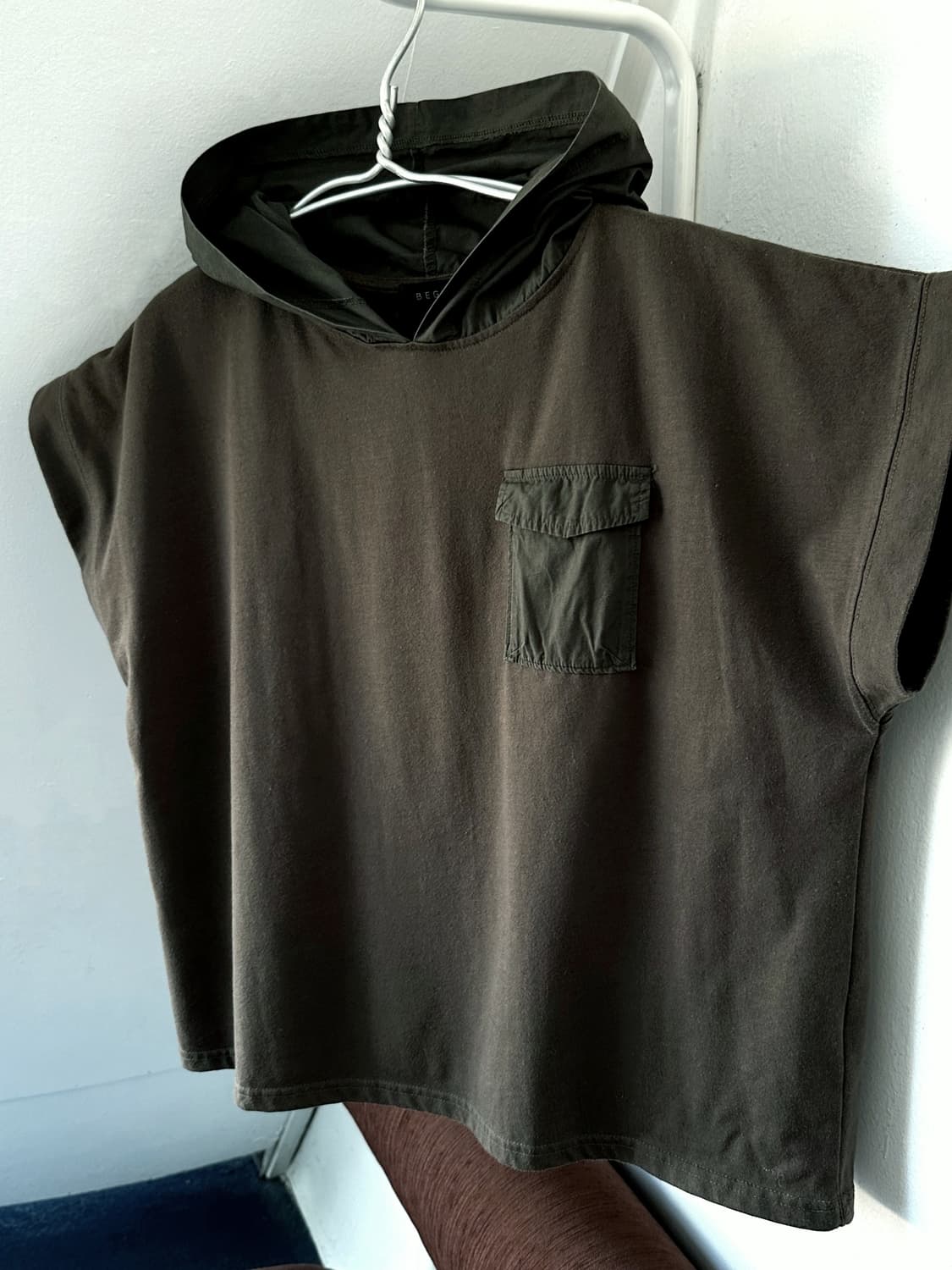 Wide design hooded pullover top 상품이미지1