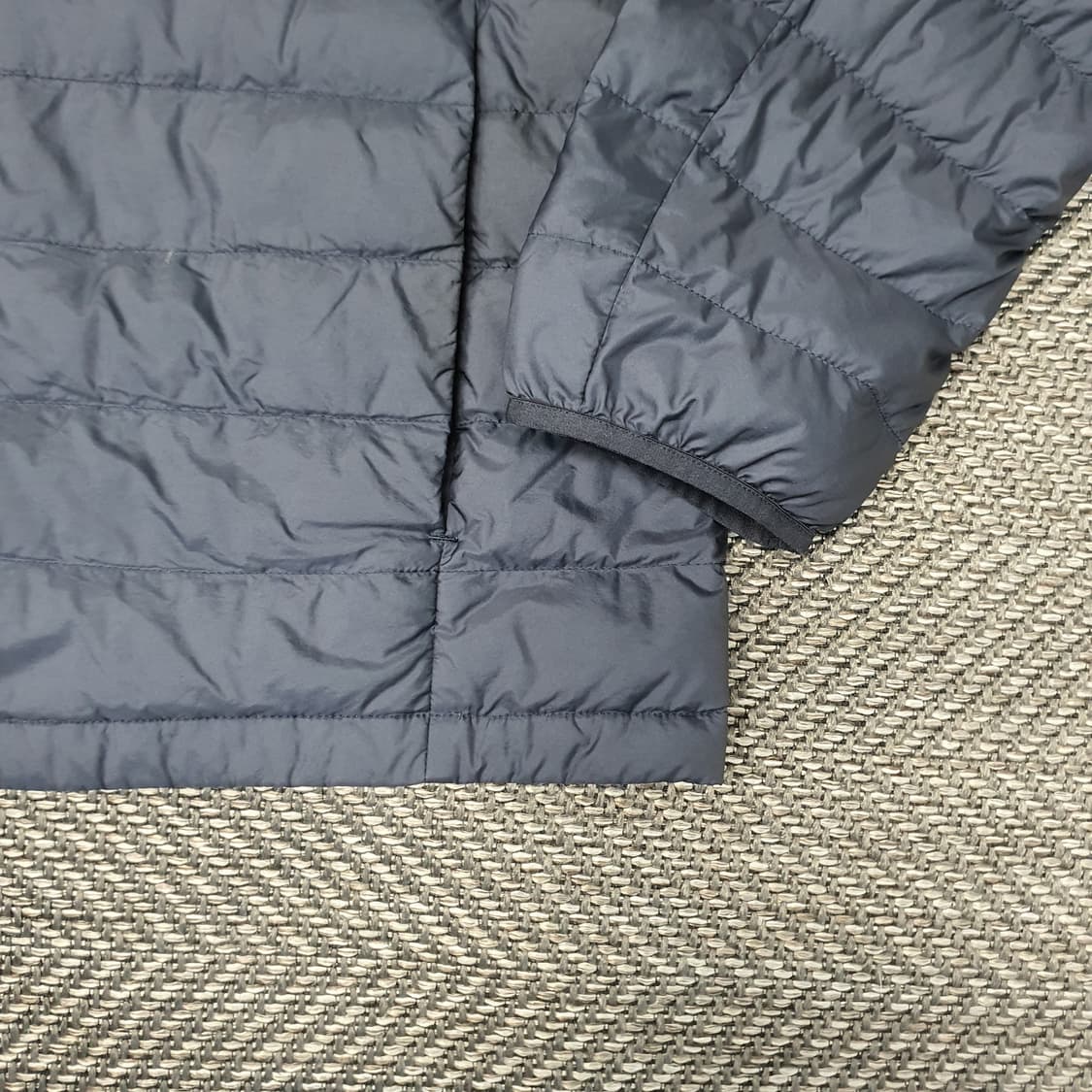 유니클로 오리털 경량패딩 남자105 상품이미지4