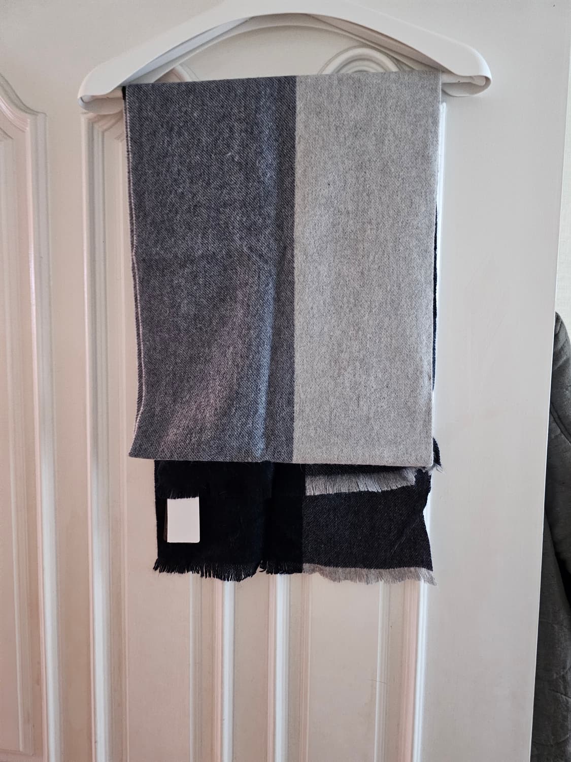 아테스토니 캐시미어 머플러입니다 상품이미지4