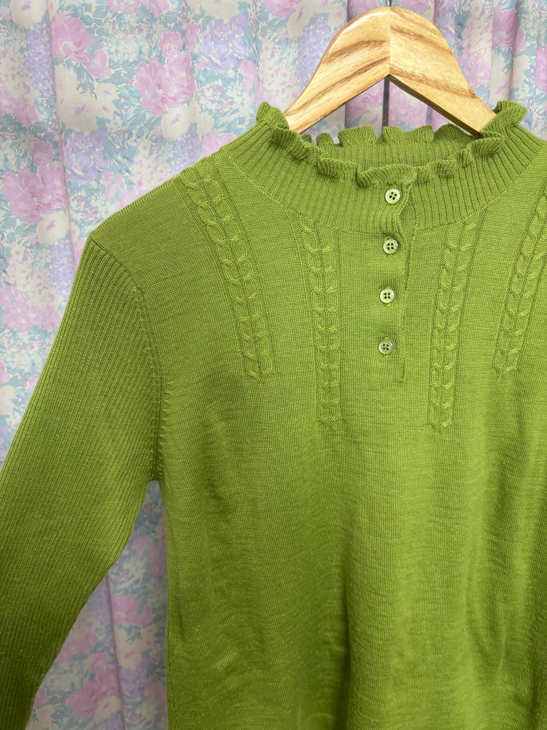 연두 버튼 긴소매 니트 상품이미지7