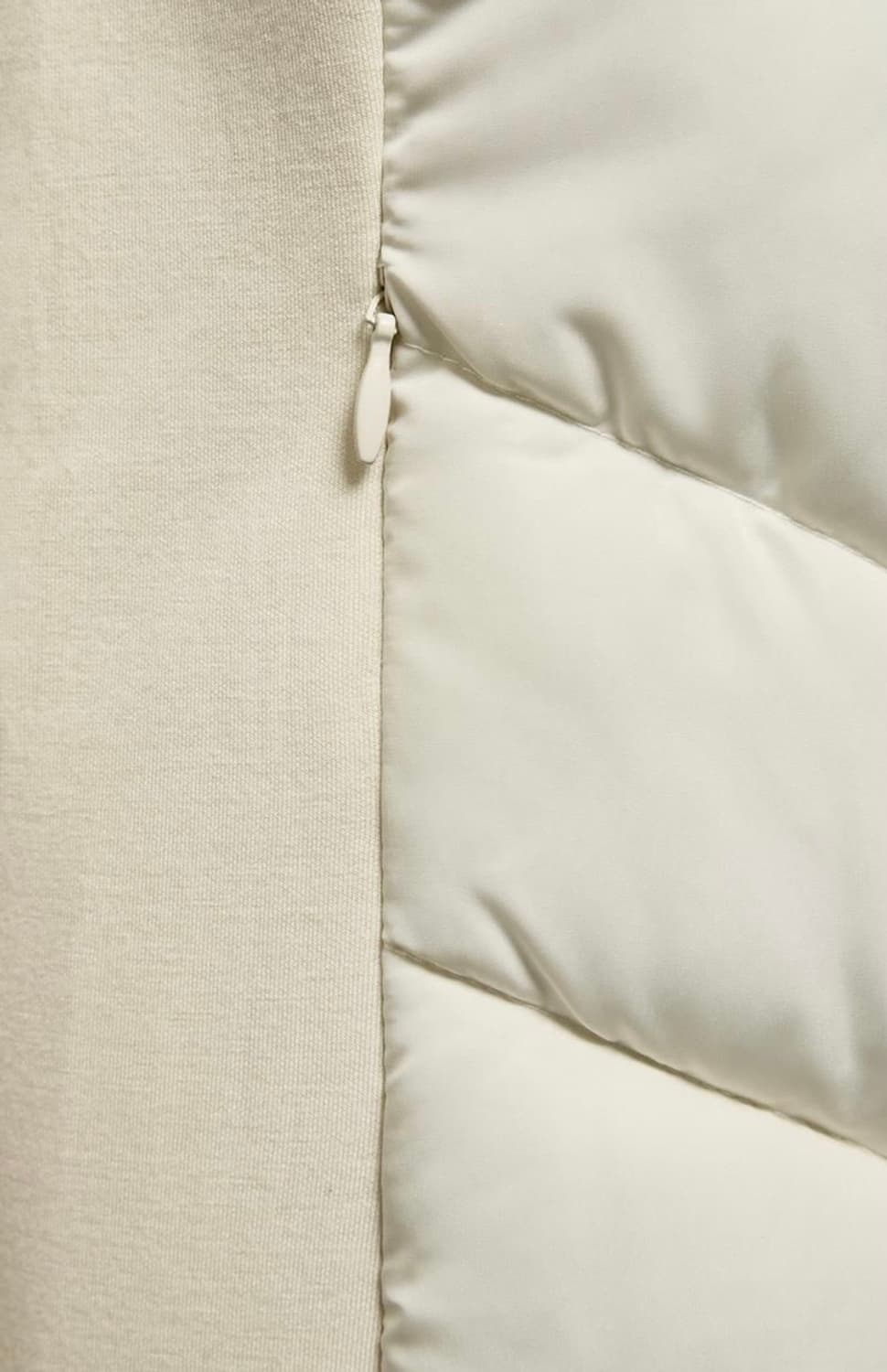 택있음) 자라 화이트 후드 경량패딩 상품이미지6