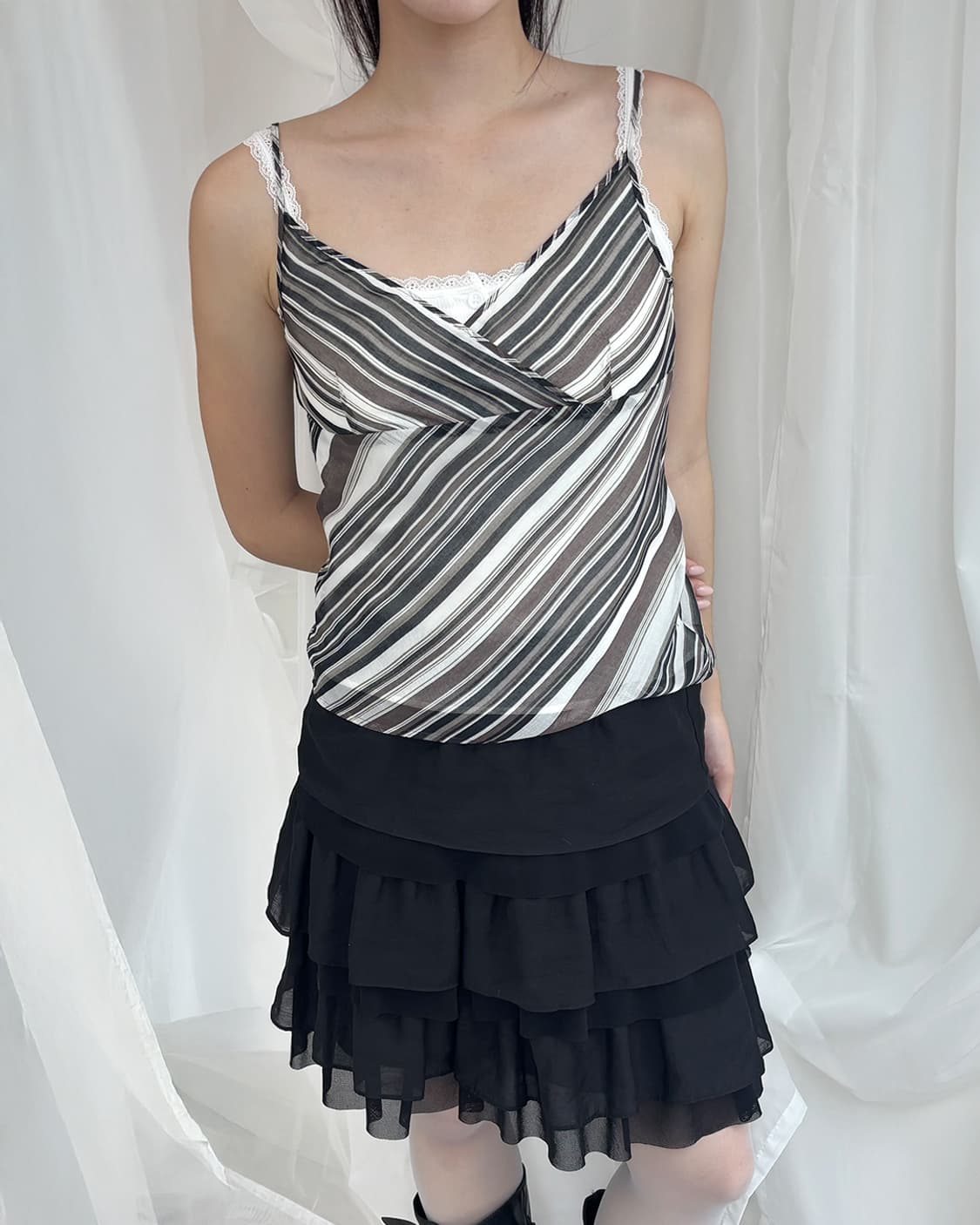 ICB wood mix diagonal stripe bustier 상품이미지1