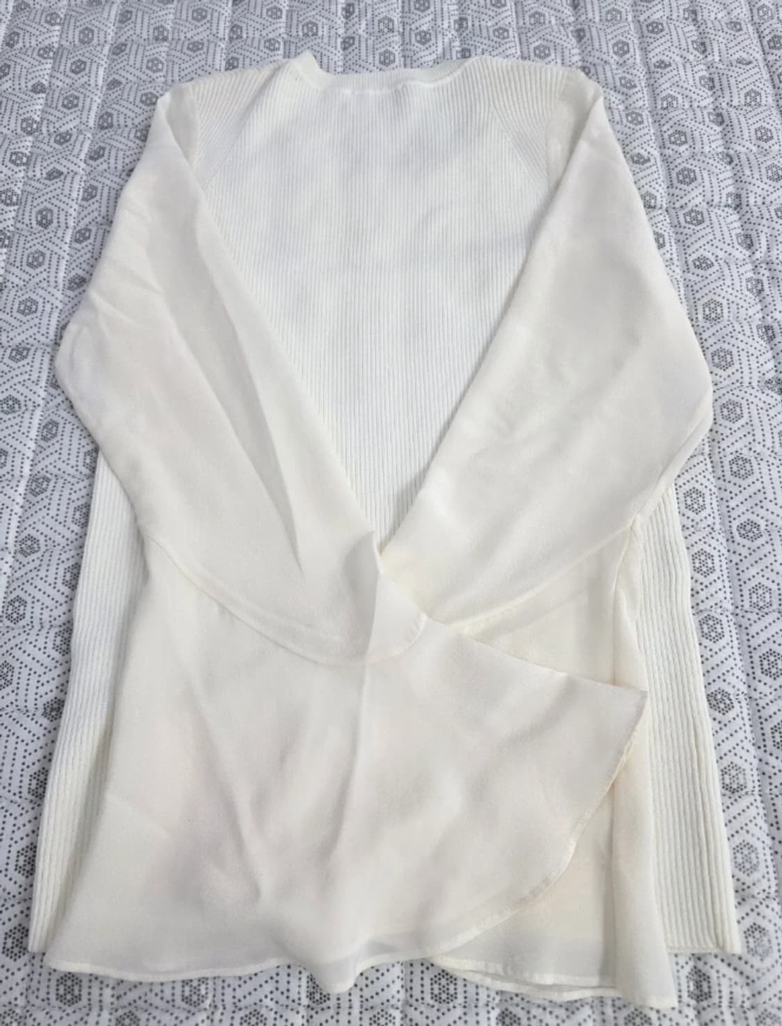 Sandro 산드로 크림 니트 블라우스 ~55 상품이미지3