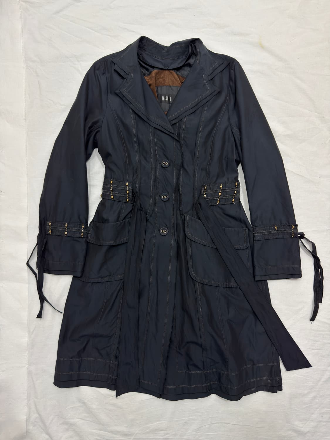 Ivisuto stud detail coat 상품이미지1