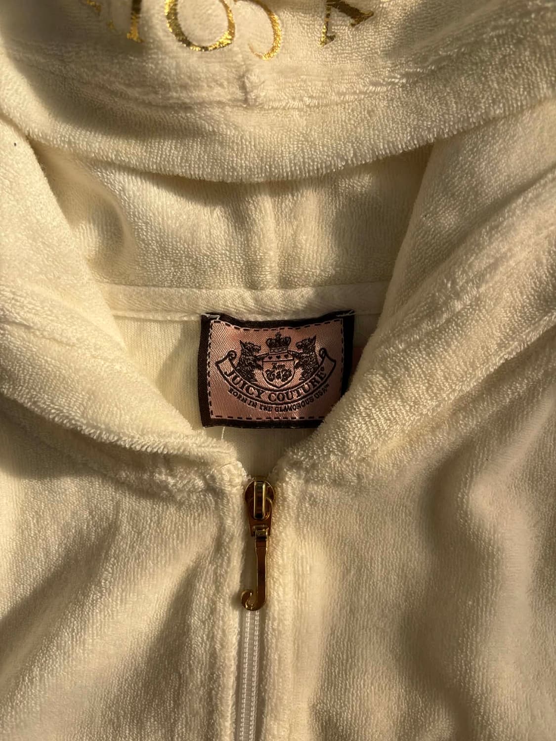 쥬시꾸뛰르 y2k 여리핏 화이트 벨루어 벨벳 걸즈 후드집업 희귀져지 상품이미지4