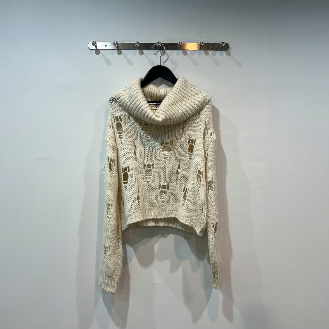 아이보리 그런지 크롭 니트 상품이미지4