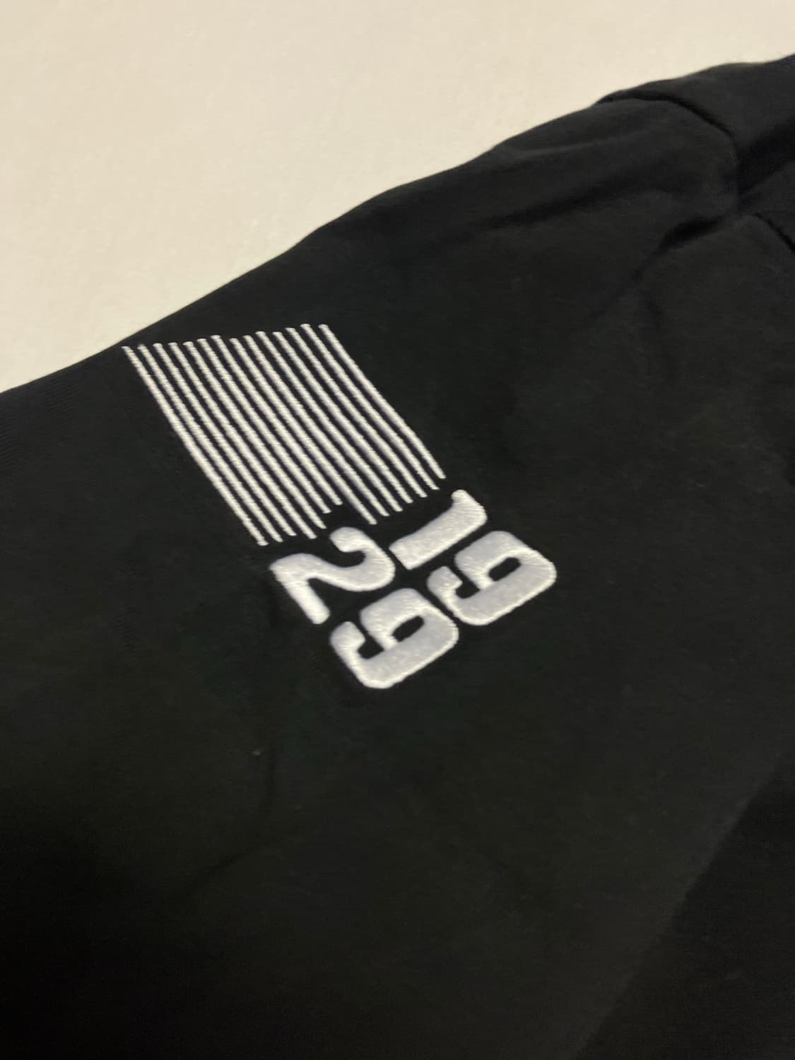 푸마 X 페라리 레이스 개러지 크루 티셔츠 블랙 상품이미지3