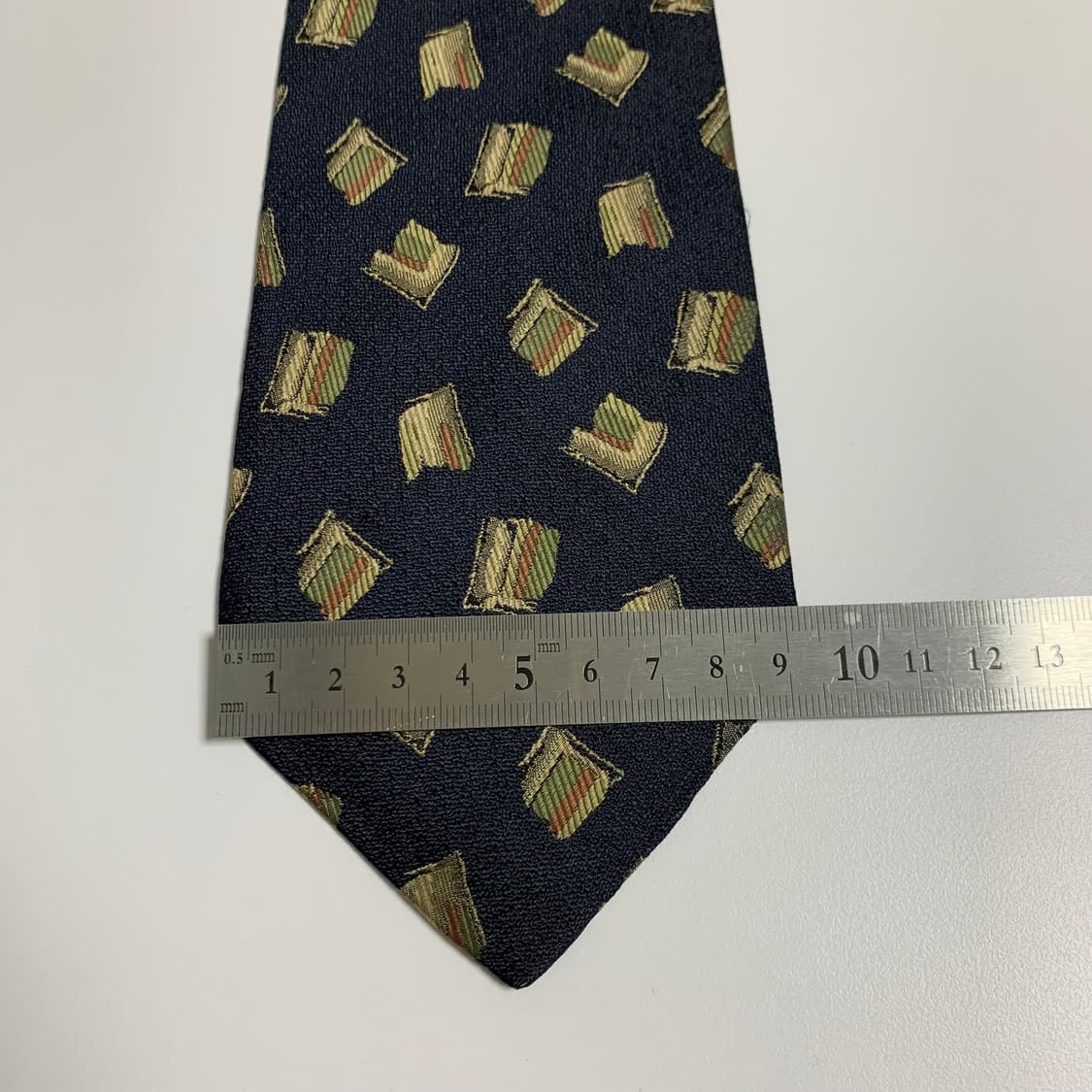 이세이미야케 100실크 명품넥타이 블랙컬러 기하학적패턴 A등급 상품이미지9