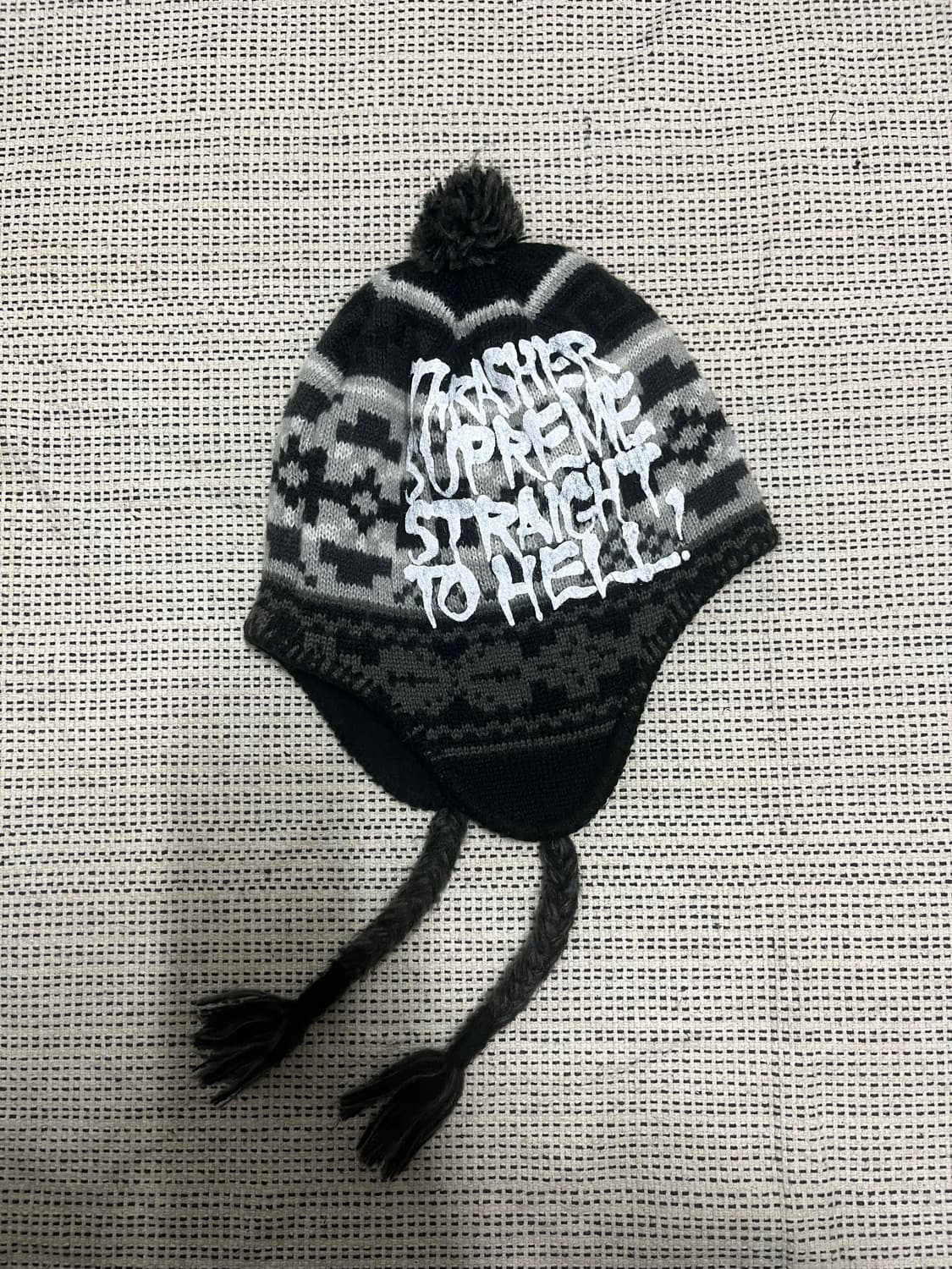 슈프림 트레셔 이어플랩 비니 상품이미지1