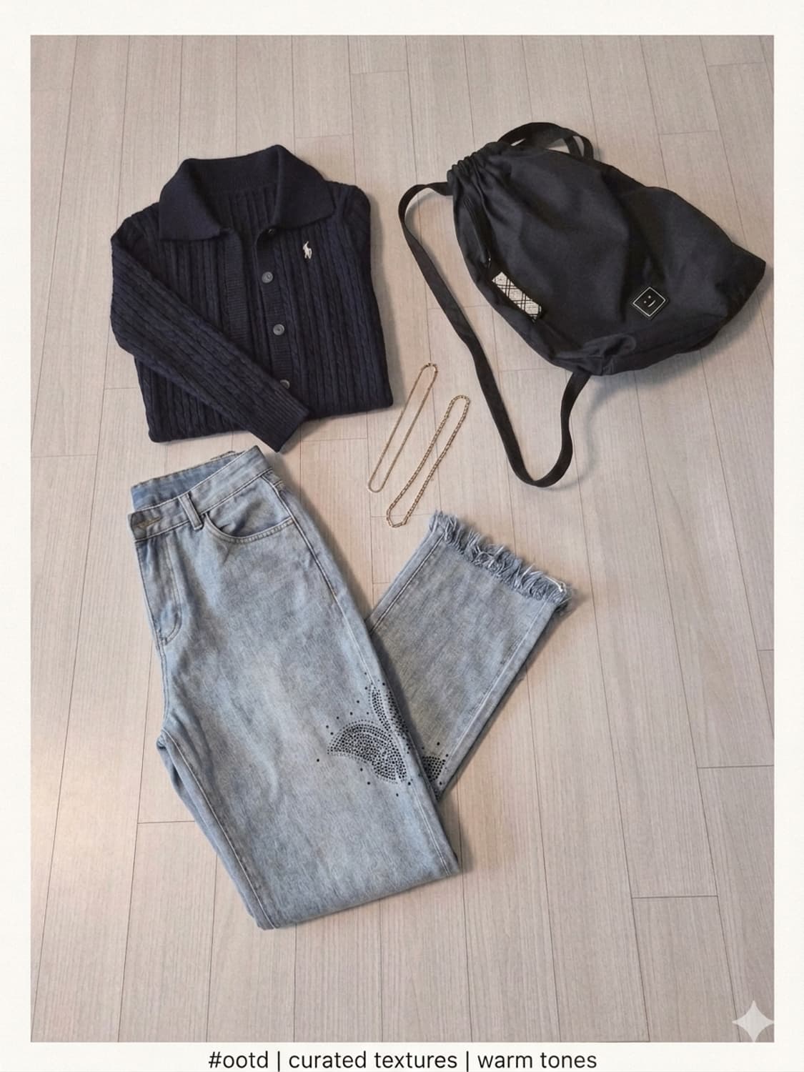 유니크한 큐빅 나비 포인트 연청 청바지 판매합니다 상품이미지1