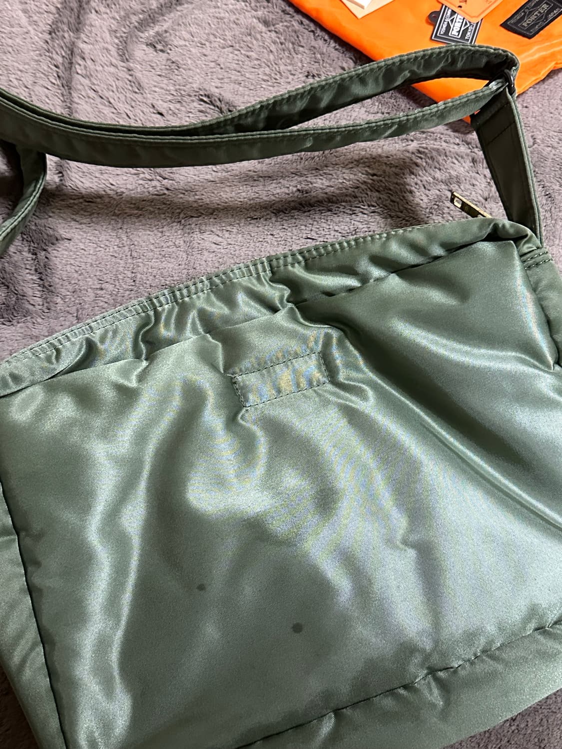 요시다포터 탱커 숄더백 L 상품이미지3