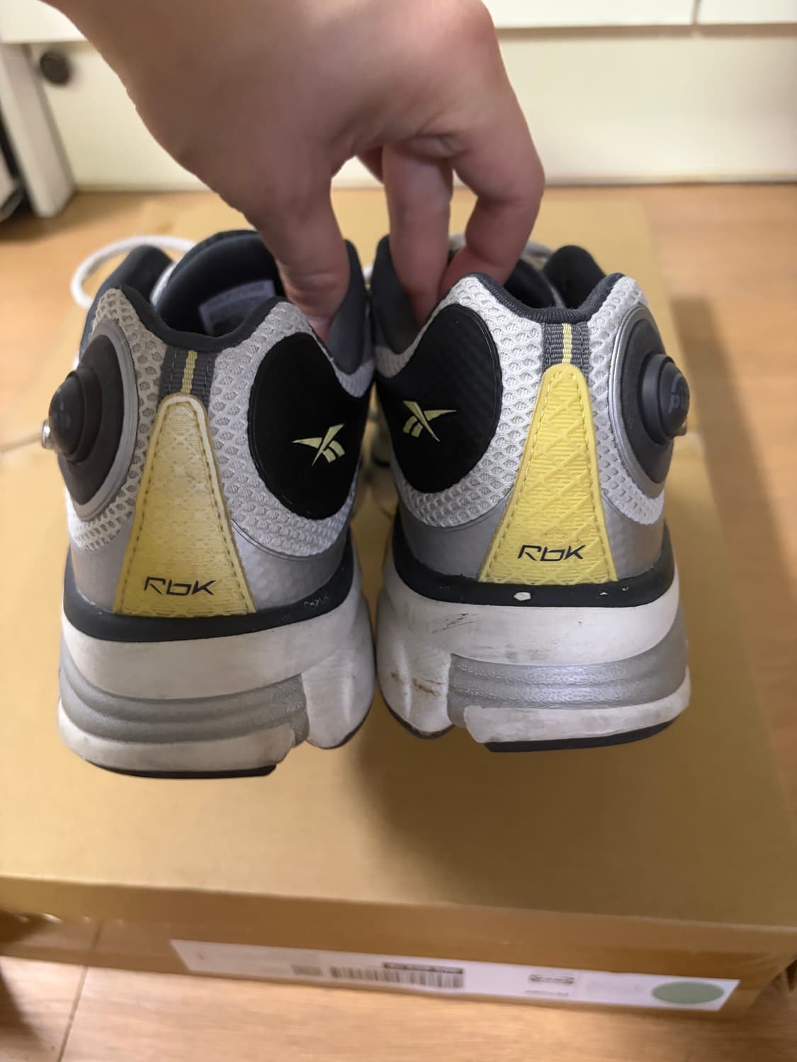 리복X라이풀 RBK 프리미어 펌프 패리스 (265) 상품이미지5