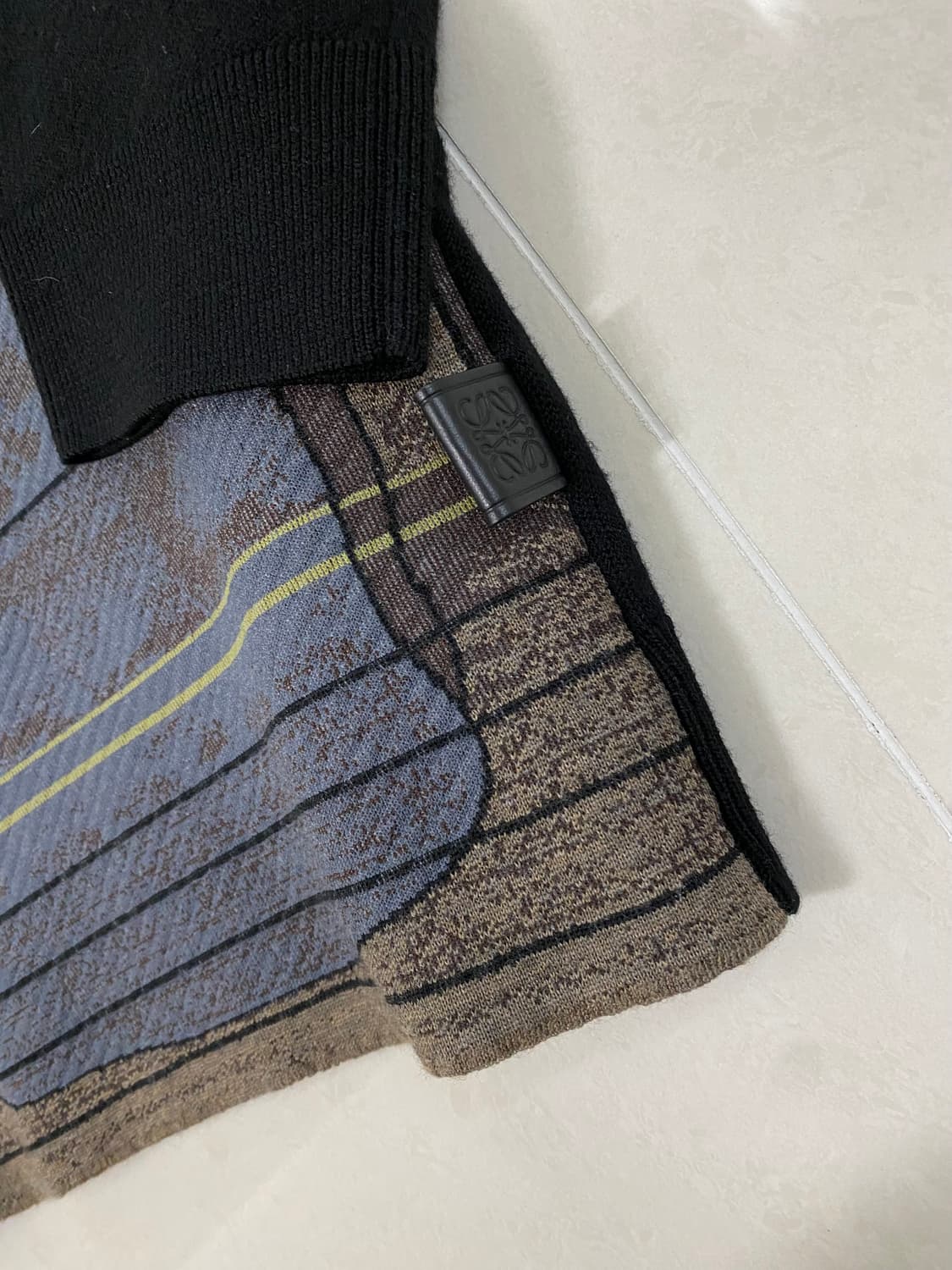 로에베 X 지브리 센과 치히로 가오나시 집업 가디건 상품이미지6