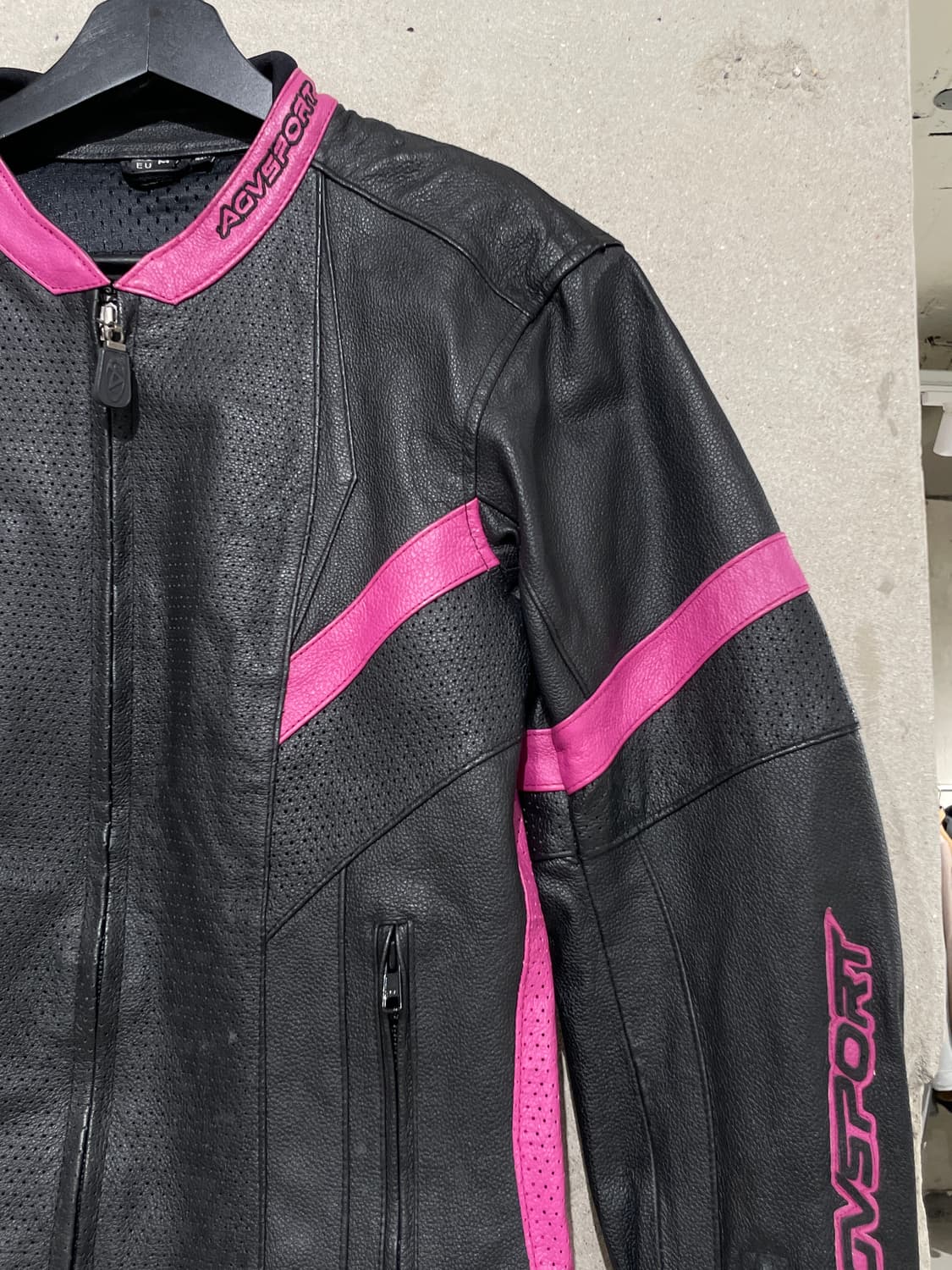 AGV 스포츠 블랙 핑크 파이핑 바이커 레더 자켓 상품이미지3