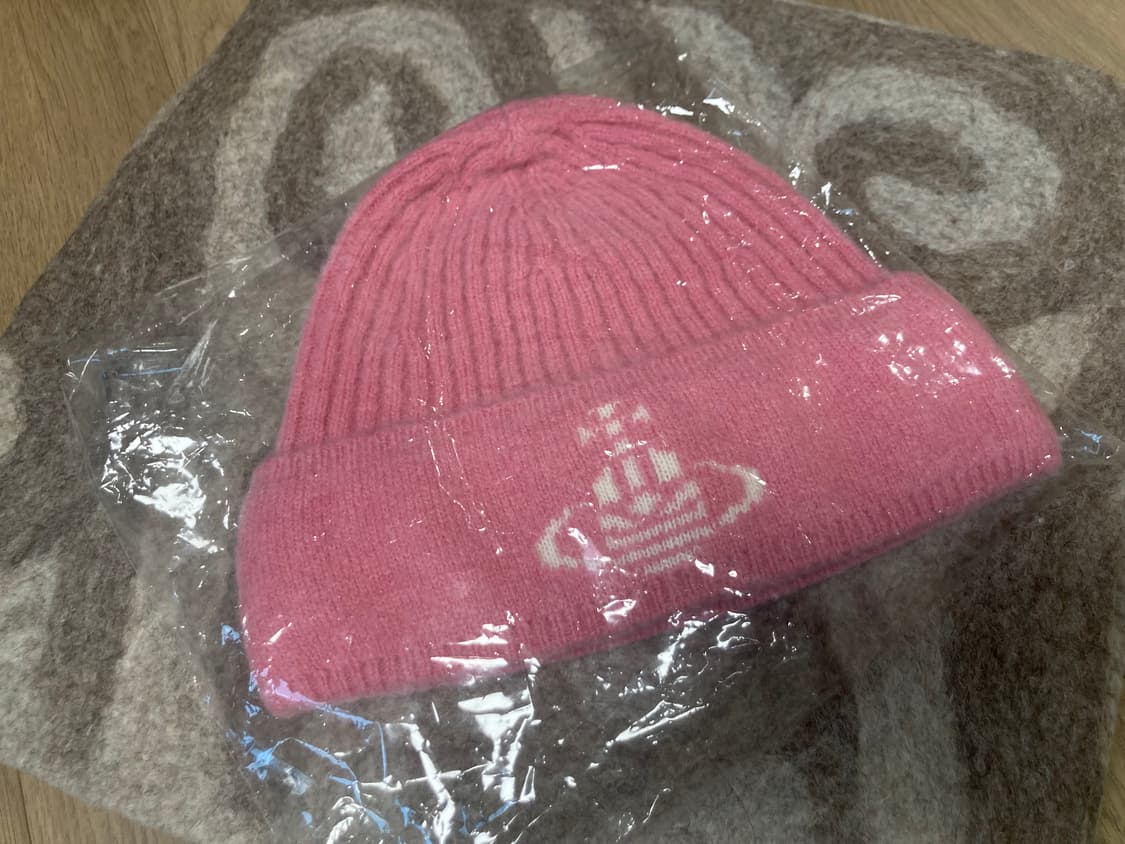 비비안웨스트우드 핑크 비니 상품이미지5