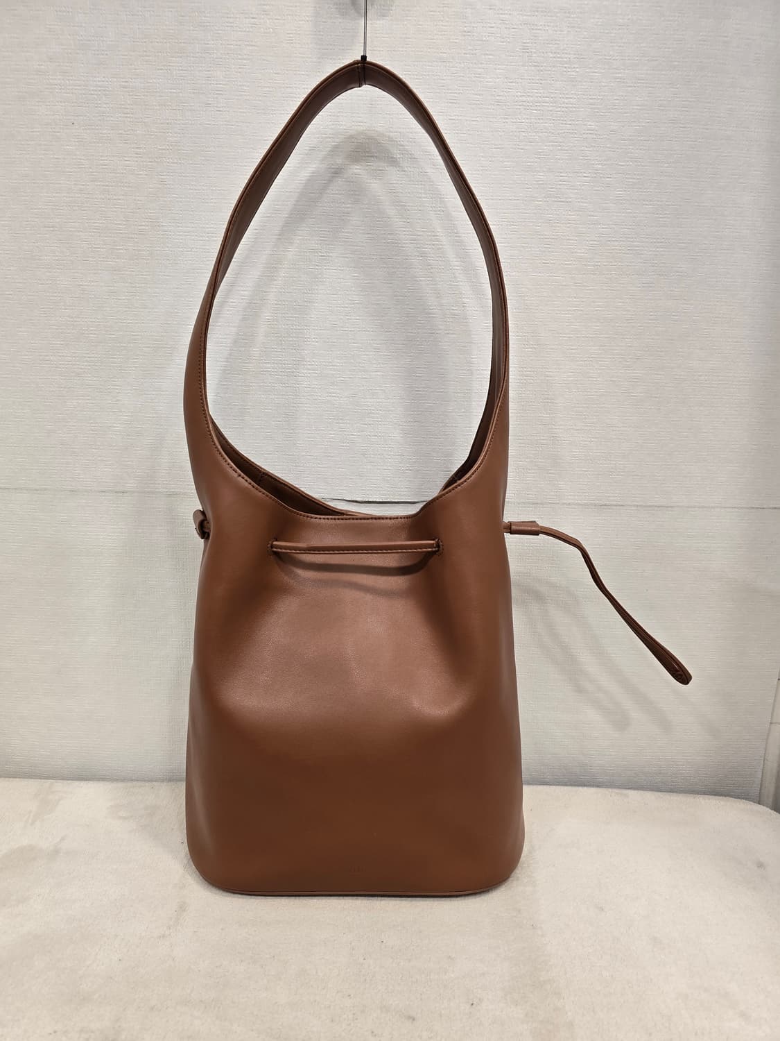 로서울 ROH 멀린 라지 호보백 숄더백 브라운 상품이미지1