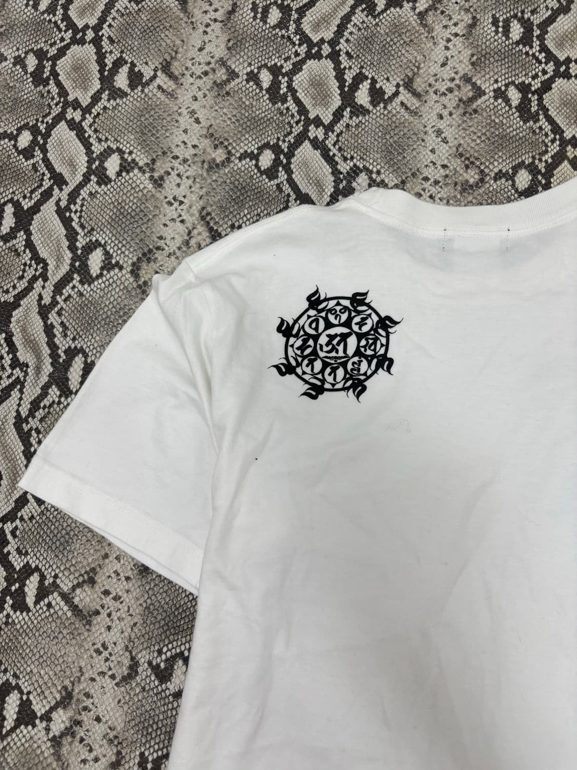 “Vintage” Oriental Print White Tee 상품이미지7
