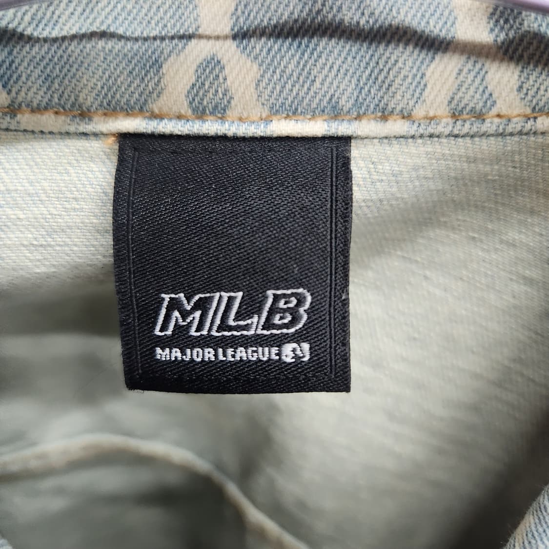 MLB 뉴욕양키스 모노그램 크롭 워싱데님 자켓80(L) 상품이미지5